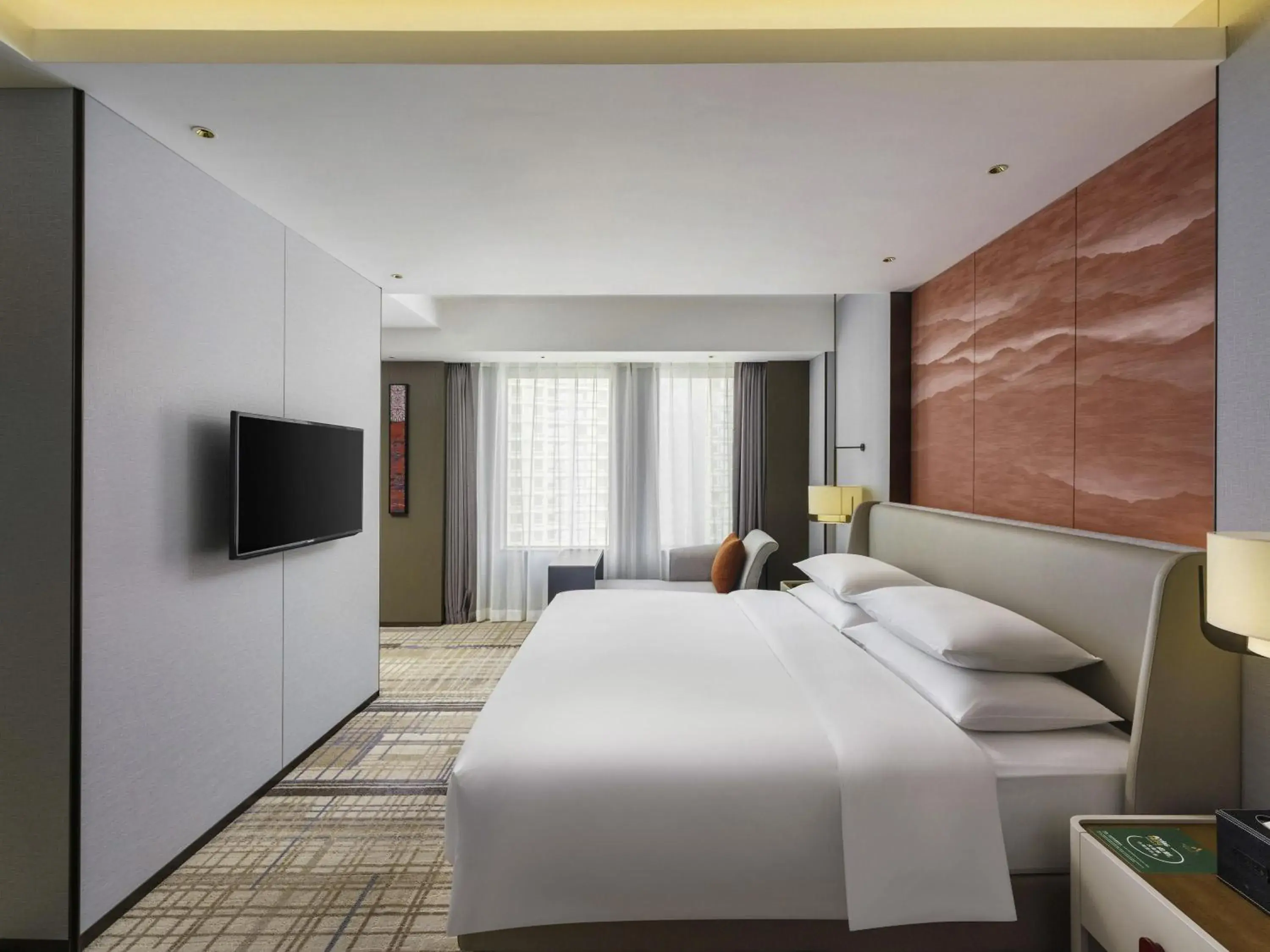 Swiss Select Room with One King Bed in Swissôtel Shenyang Swiss Select Room with One King Bed in Swissôtel Shenyang