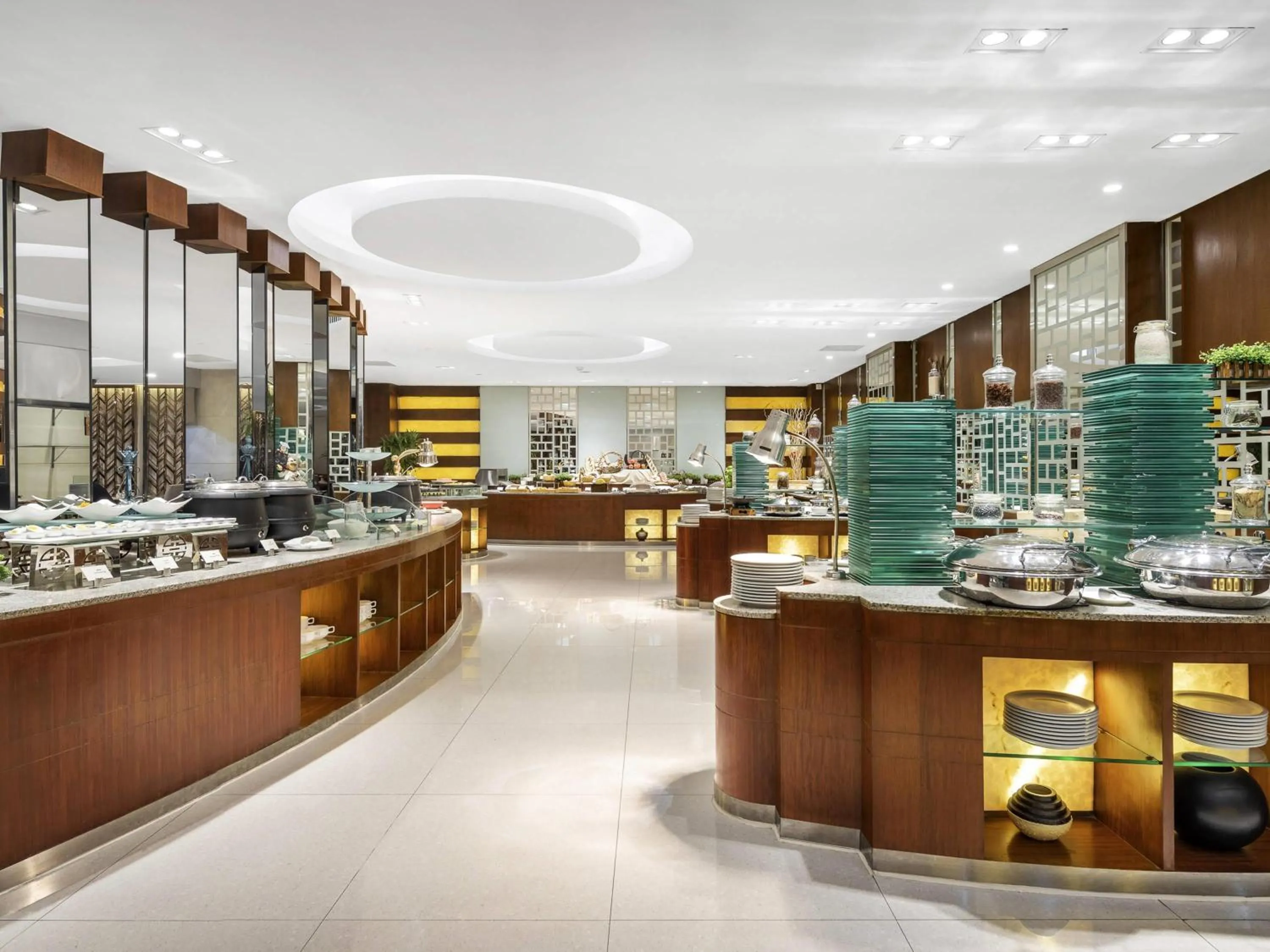 Restaurant/places to eat in Swissôtel Shenyang