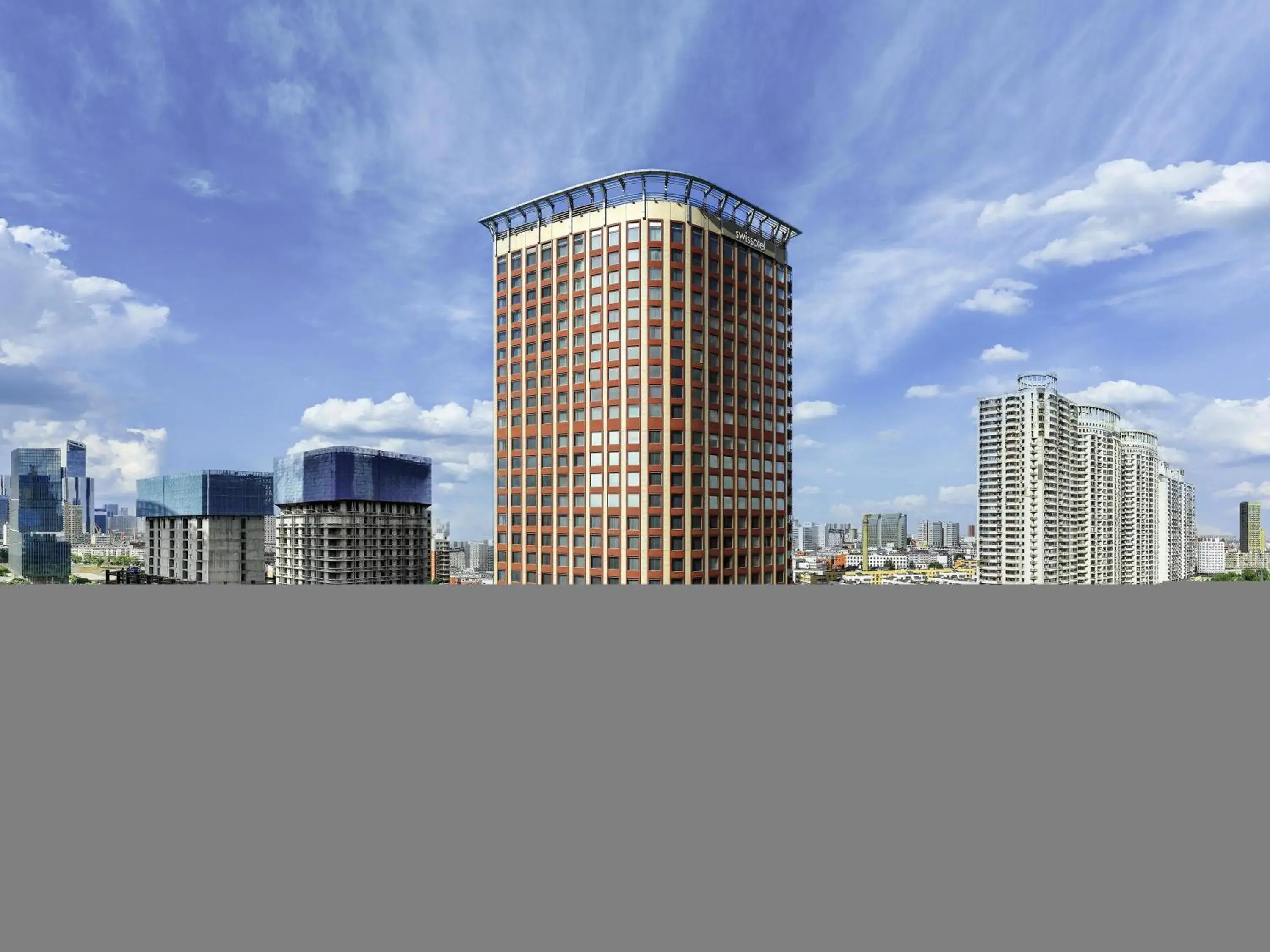 Property building in Swissôtel Shenyang Property building in Swissôtel Shenyang