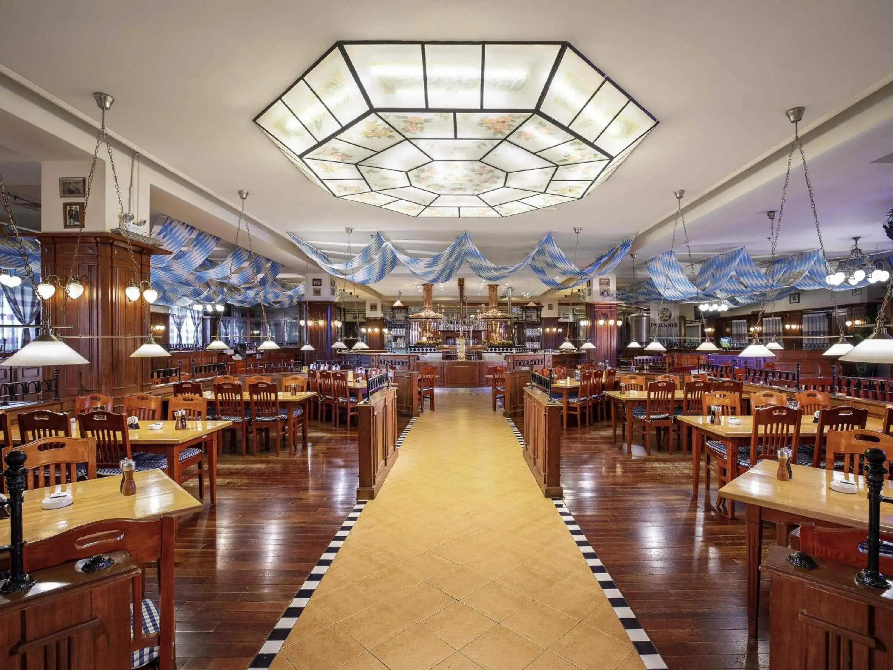 Restaurant/places to eat in Swissôtel Shenyang Restaurant/places to eat in Swissôtel Shenyang