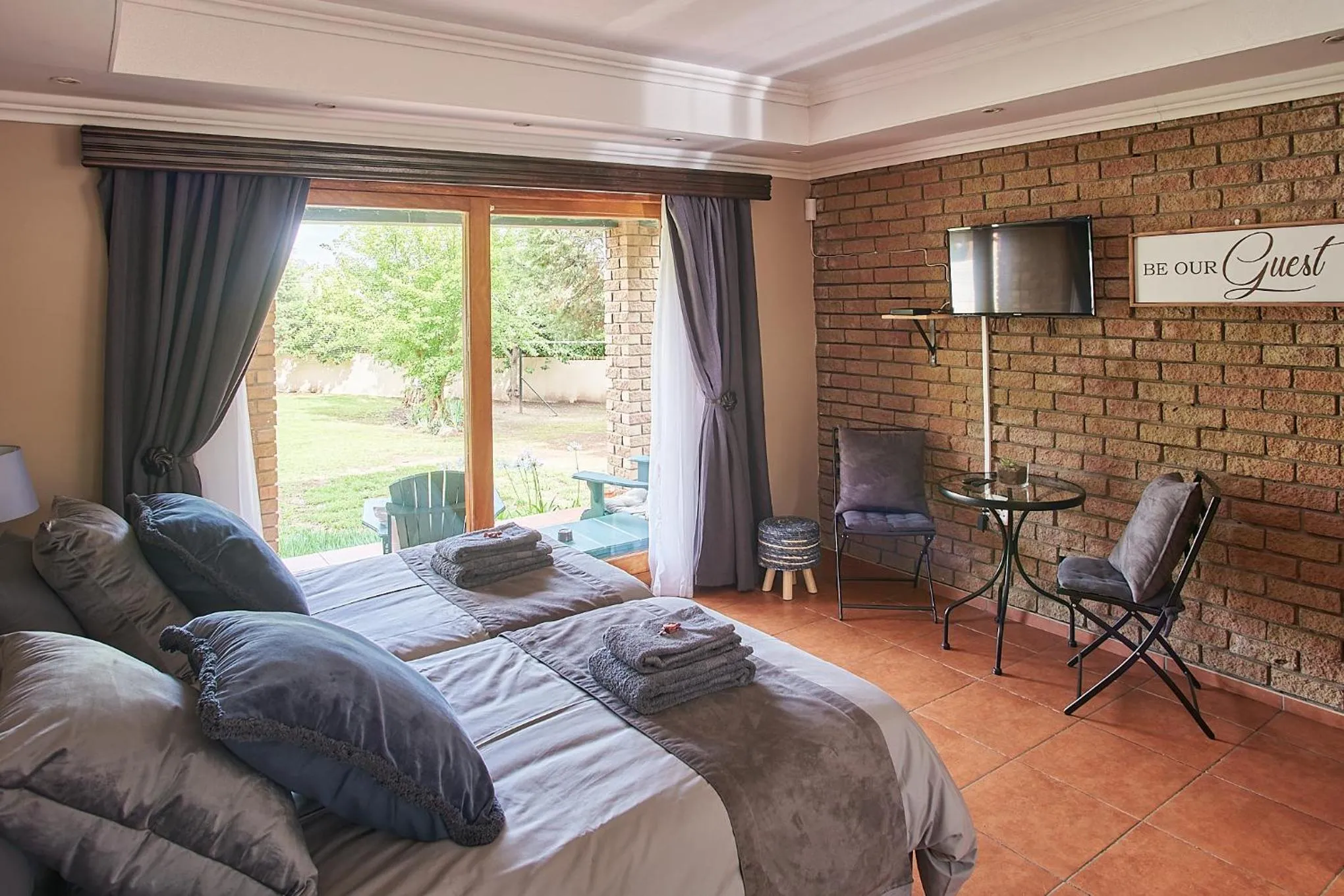 TV and multimedia in Eden Self Catering Clarens