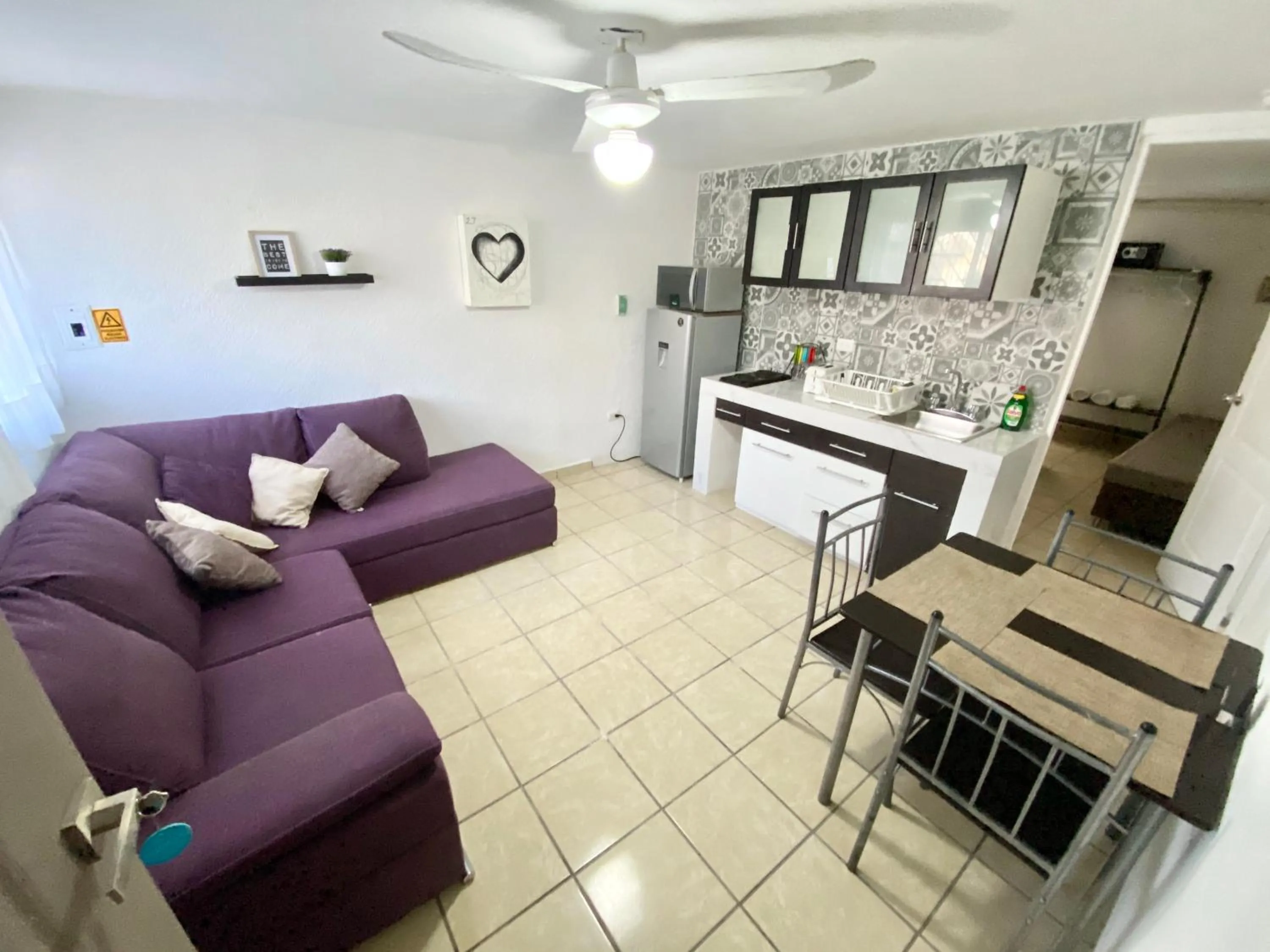 Kitchen or kitchenette in Coco Suites by Andiani Travel