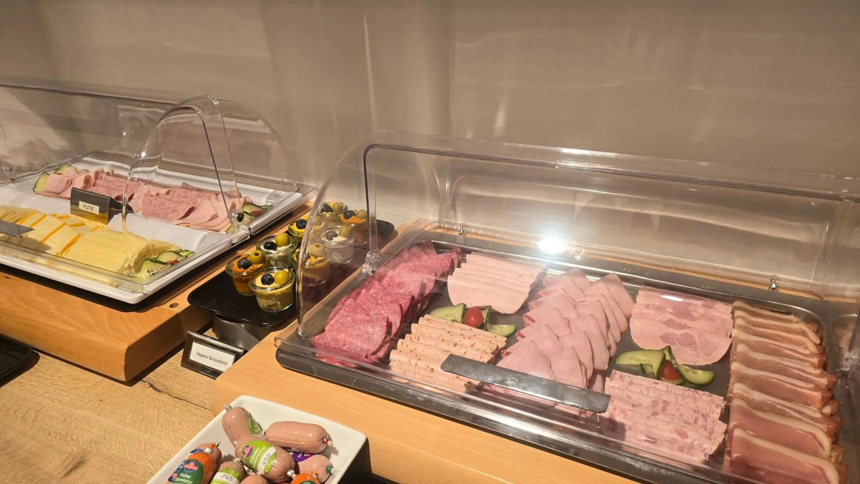 Breakfast in Hotel Lindleinsmühle