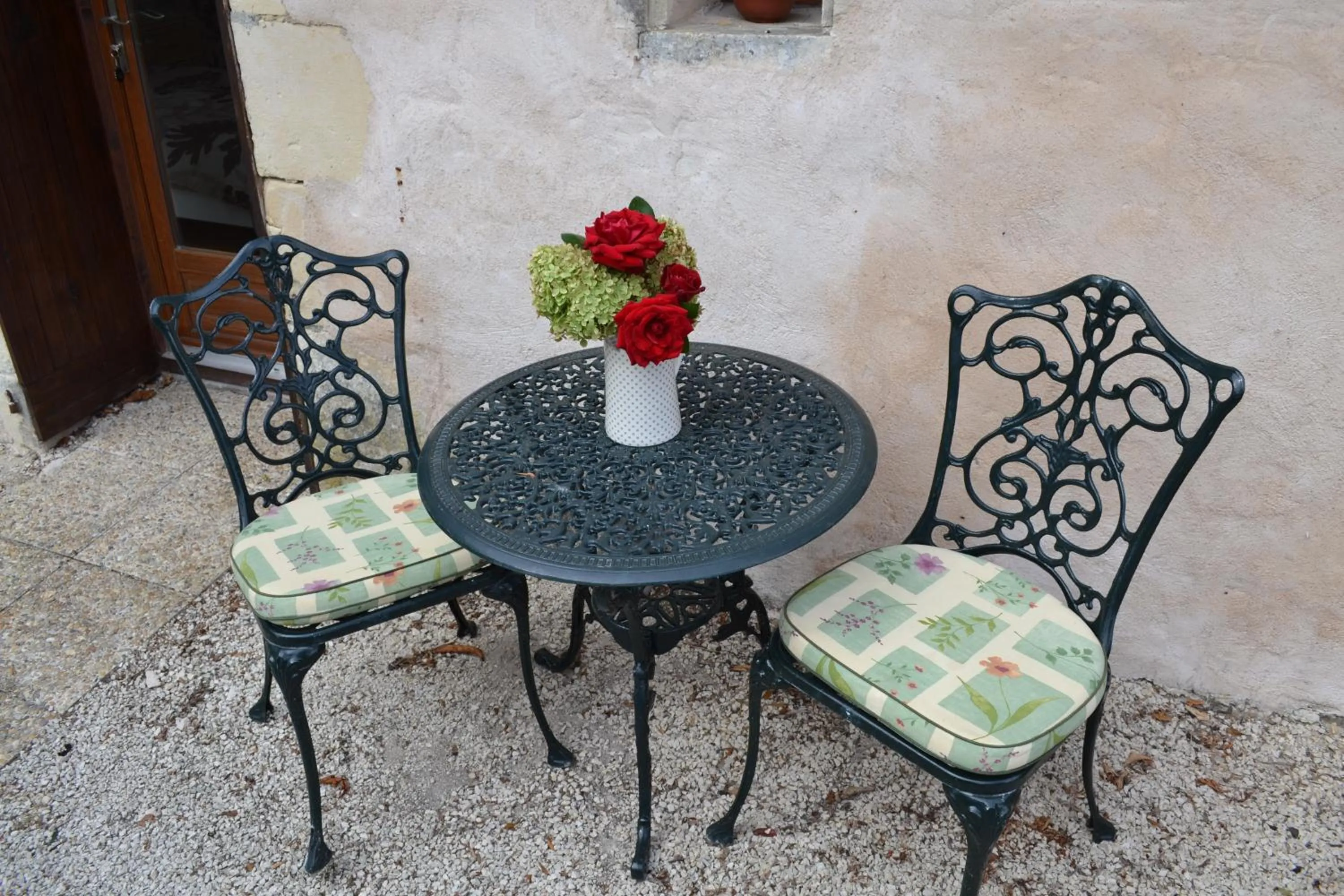 Restaurant/places to eat in Le Moulin de Lusseau