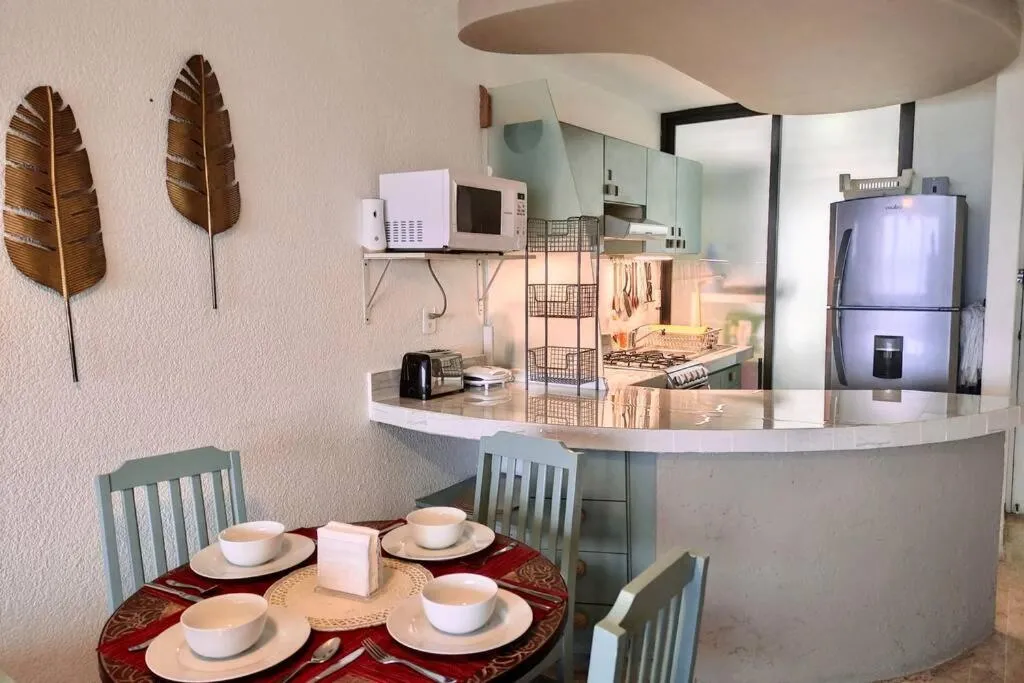 Oceanfront Condo BM By Andiani