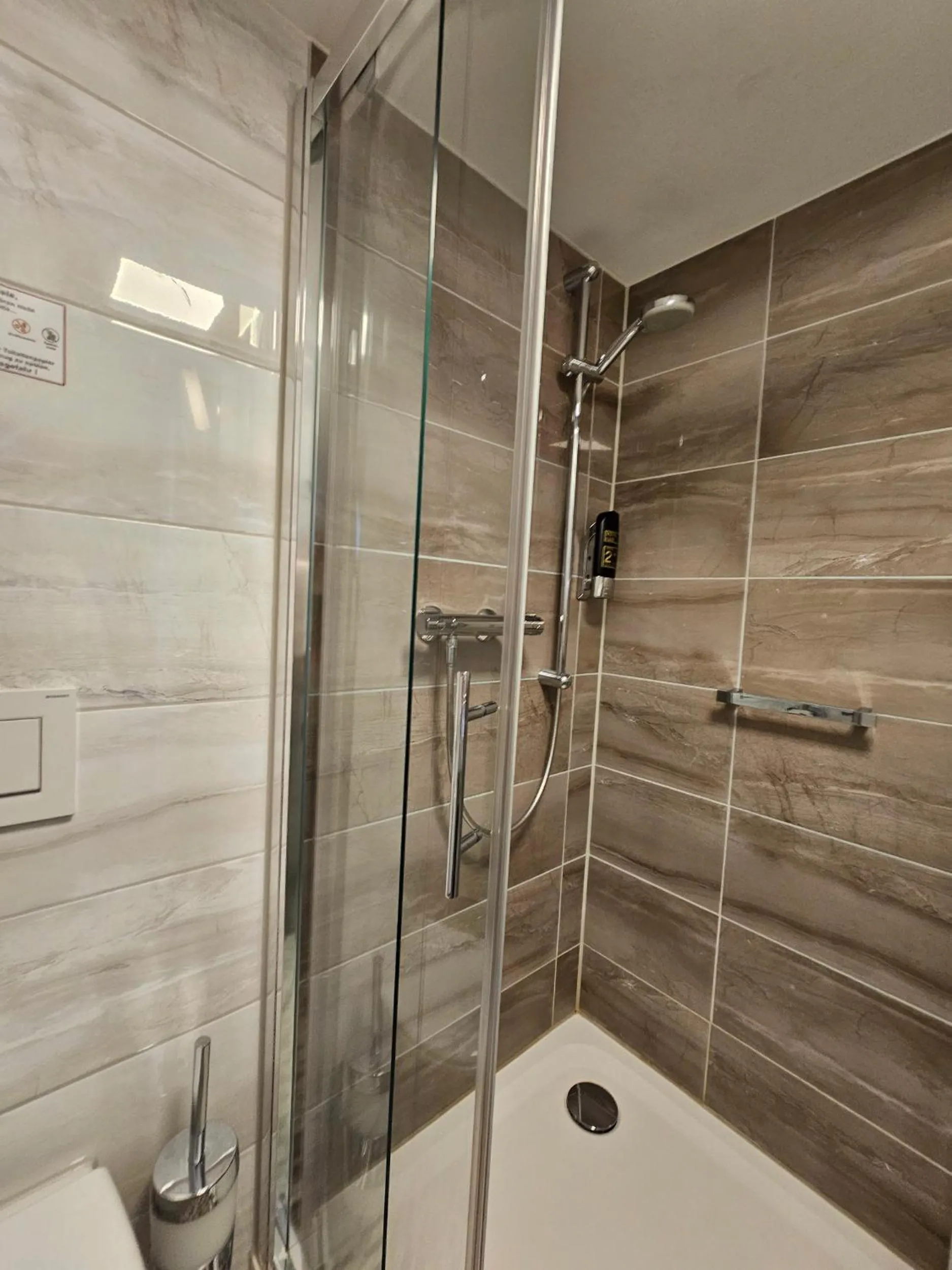 Bathroom in Hotel Am Markt & Brauhaus Stadtkrug