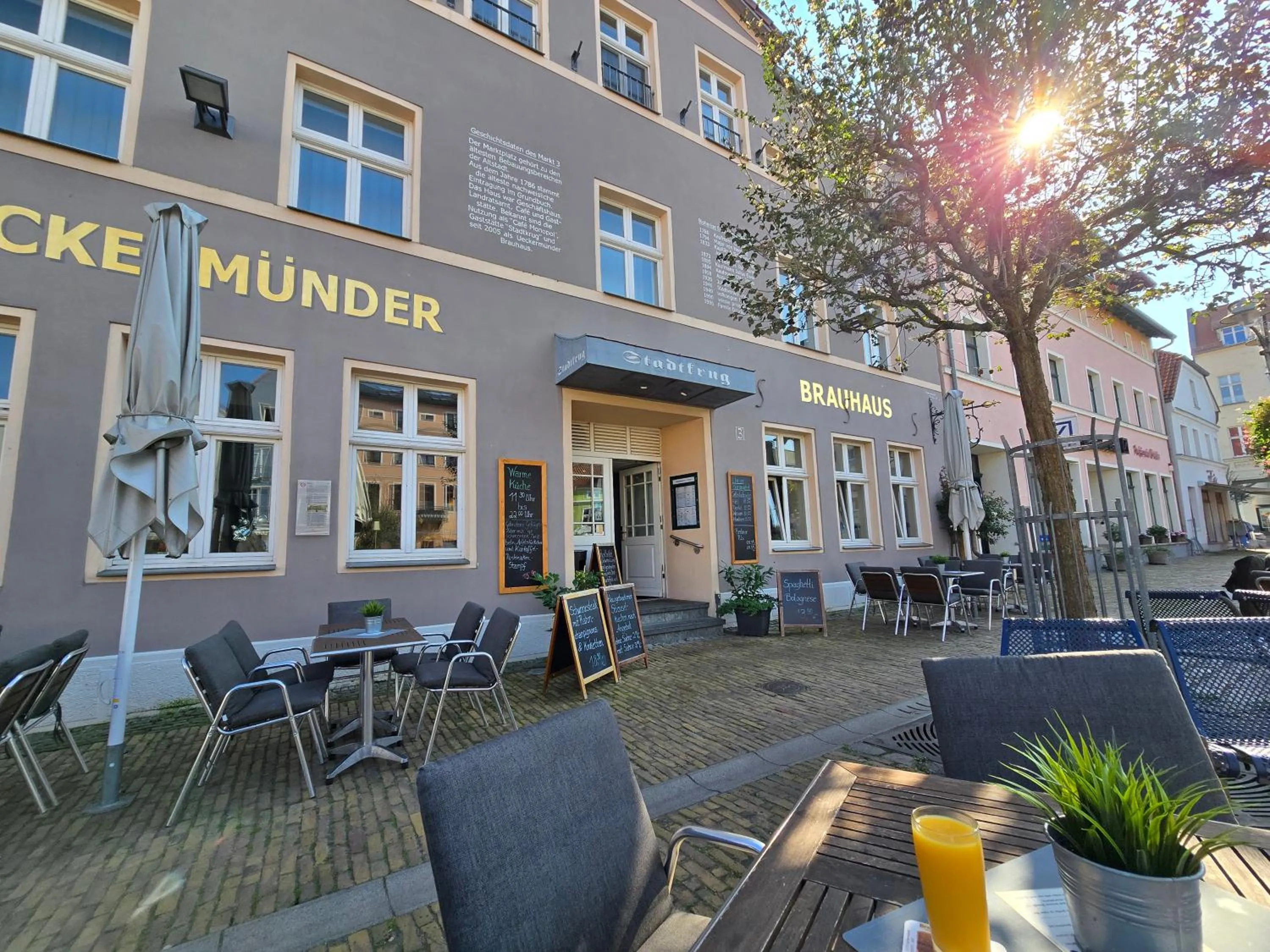 Property building in Hotel Am Markt & Brauhaus Stadtkrug