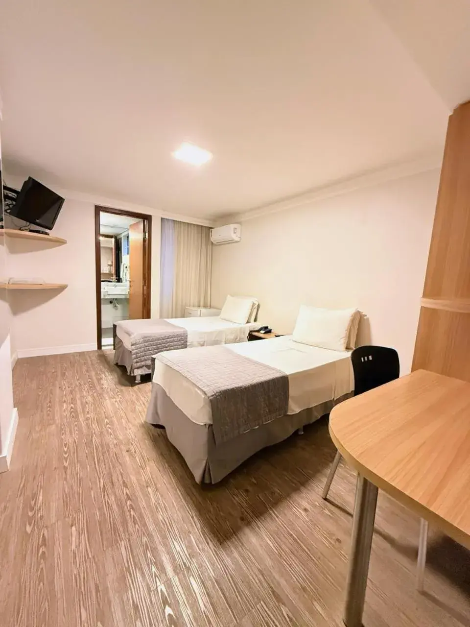 Twin Room - single occupancy in Alfa Plaza Hotel Twin Room - single occupancy in Alfa Plaza Hotel