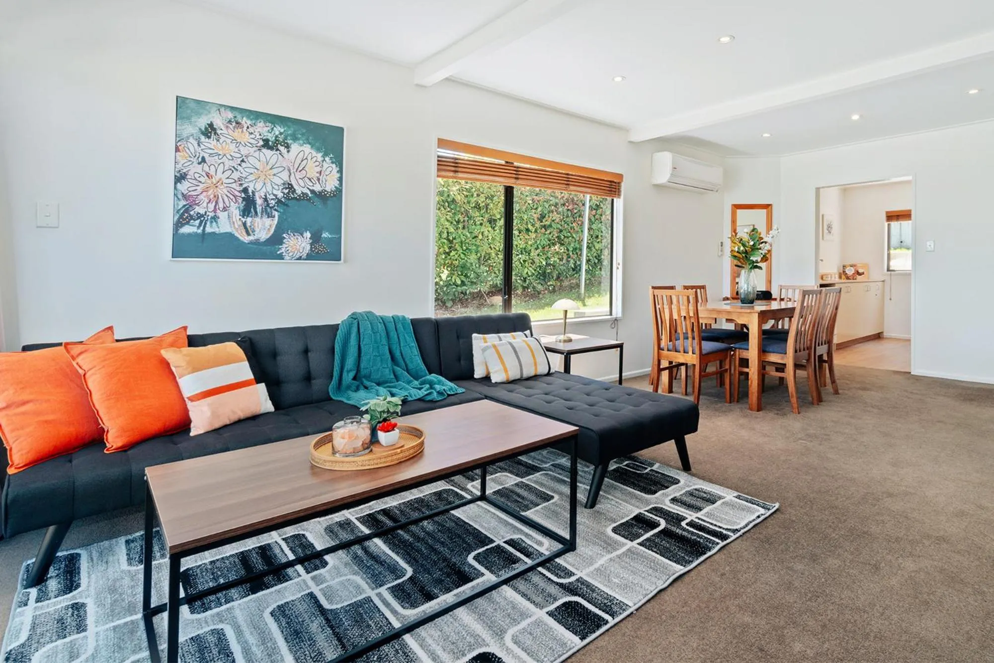 Town Centre Location with Stunning View - Unit 1
