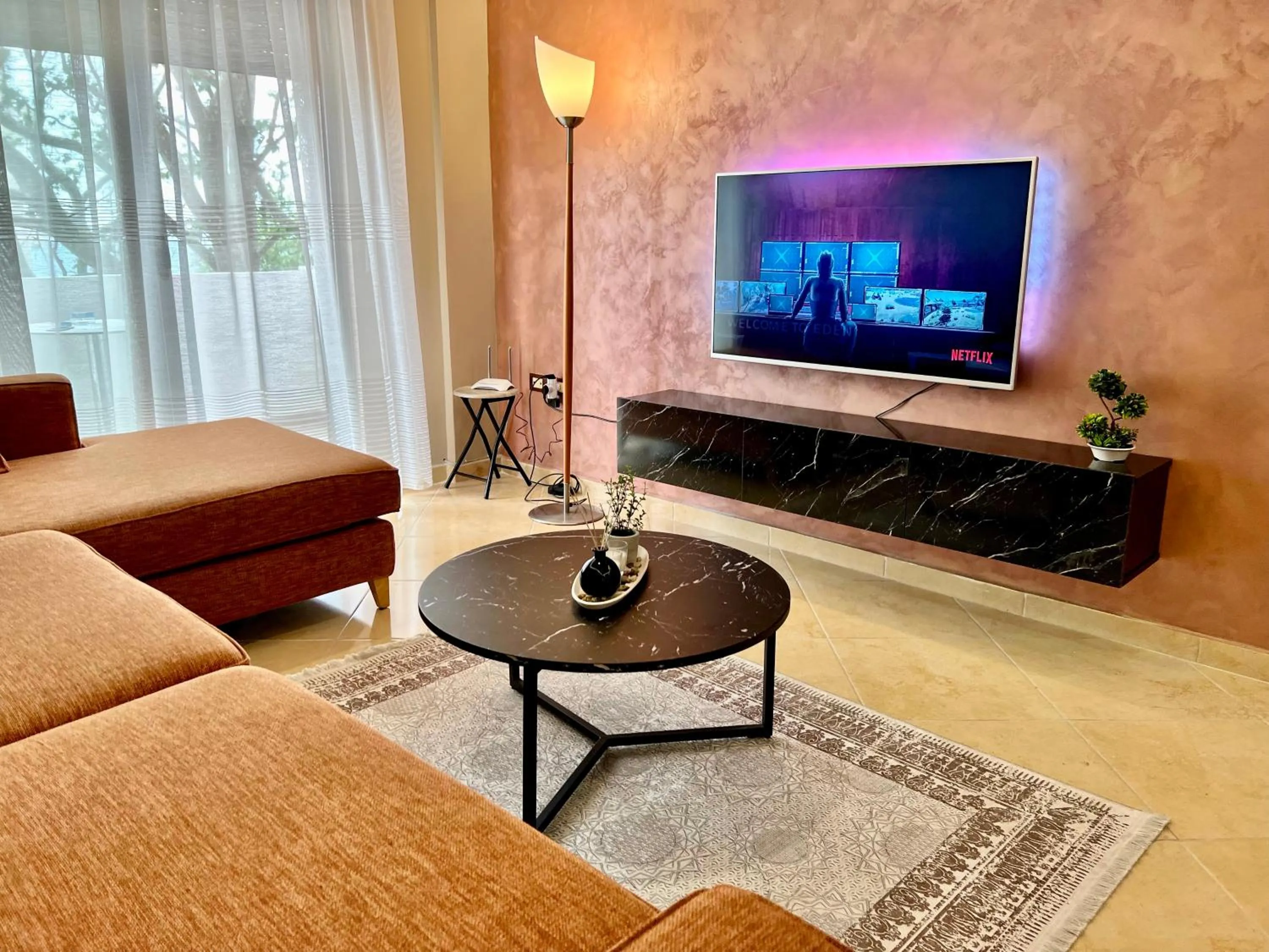 TV and multimedia in TOURISTS RESIDENCE