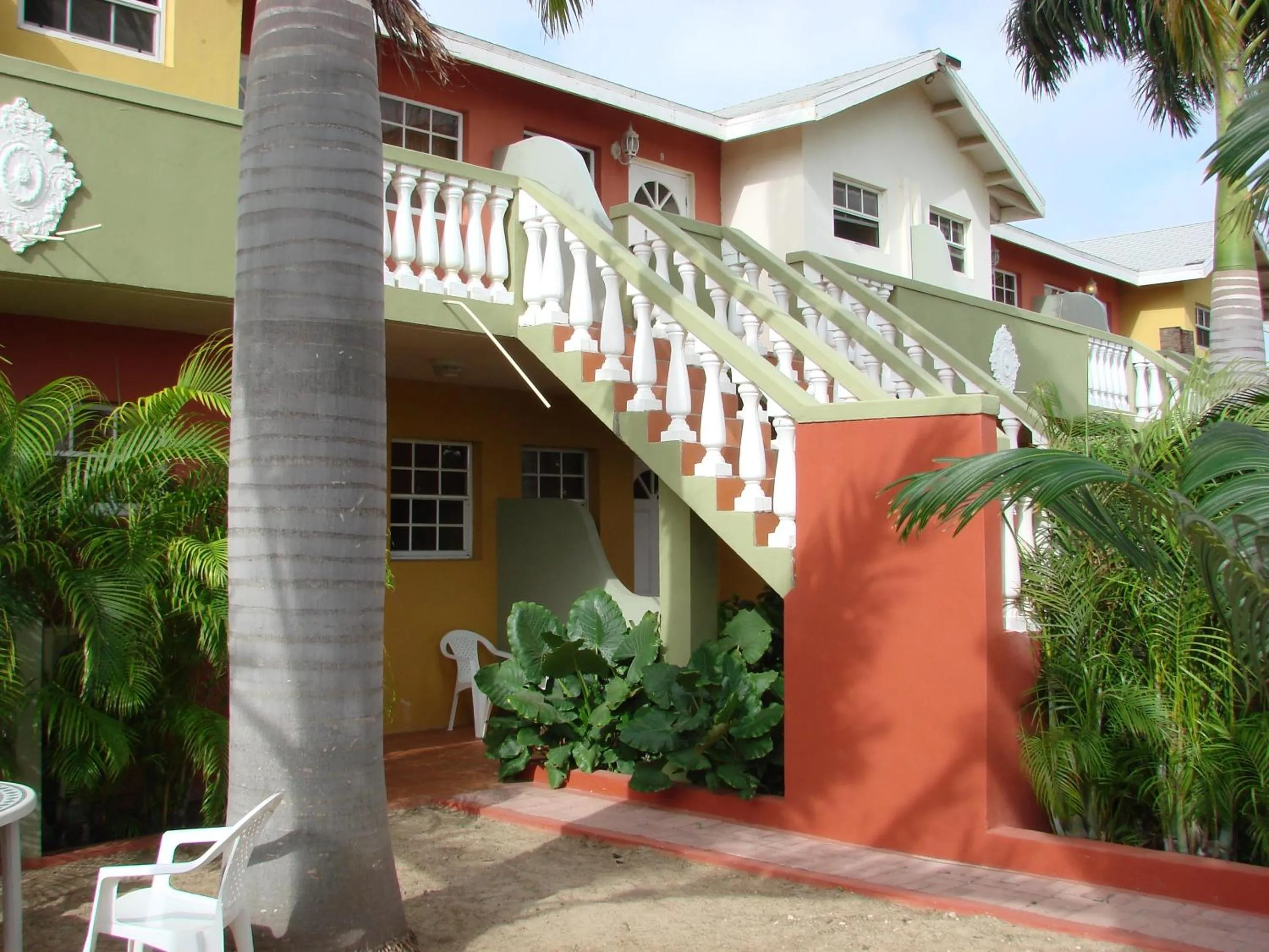 Facade/entrance in Cunucu Villas - Aruba Tropical Garden Apartments