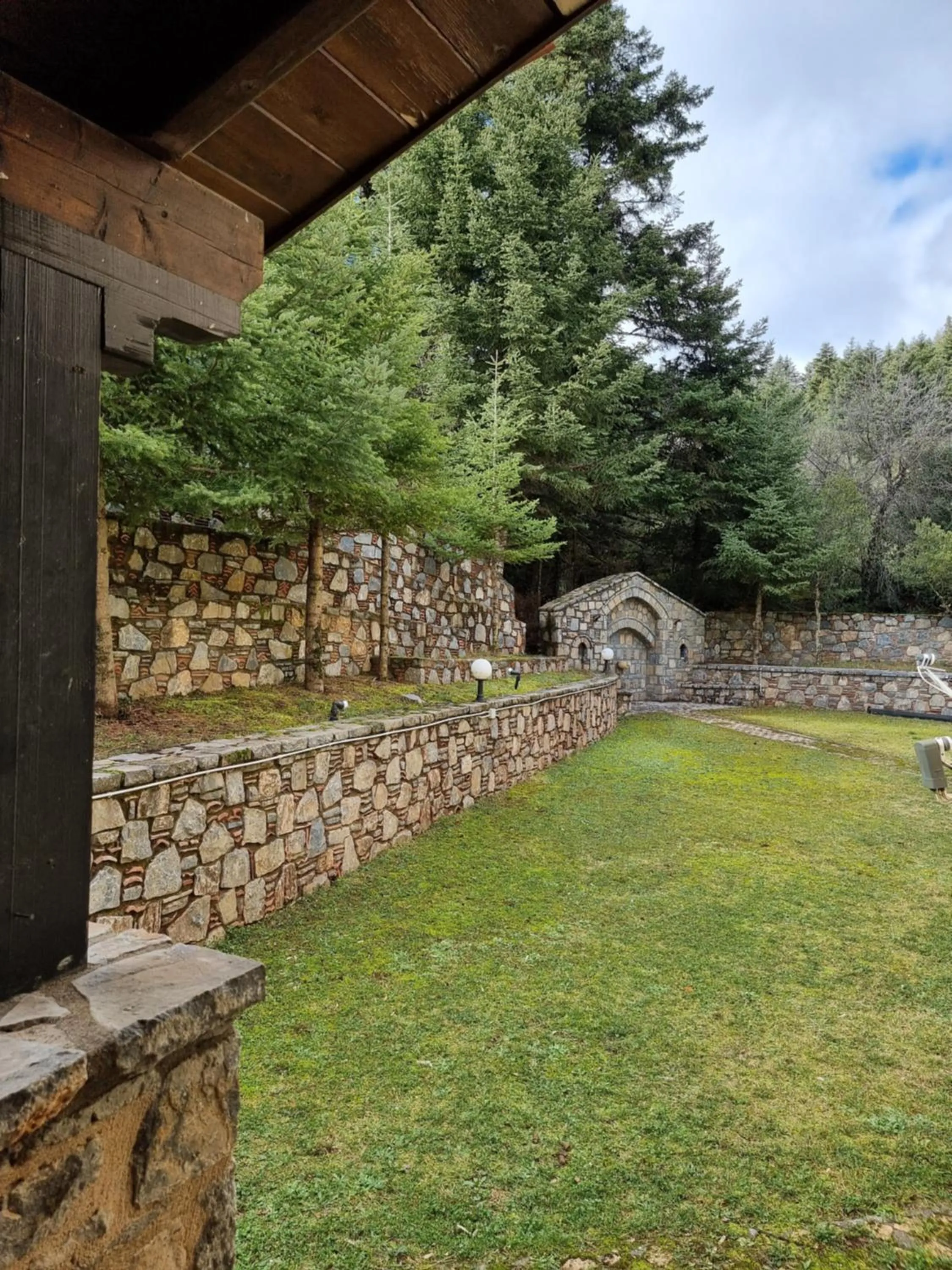 Garden in CHALET ELATI