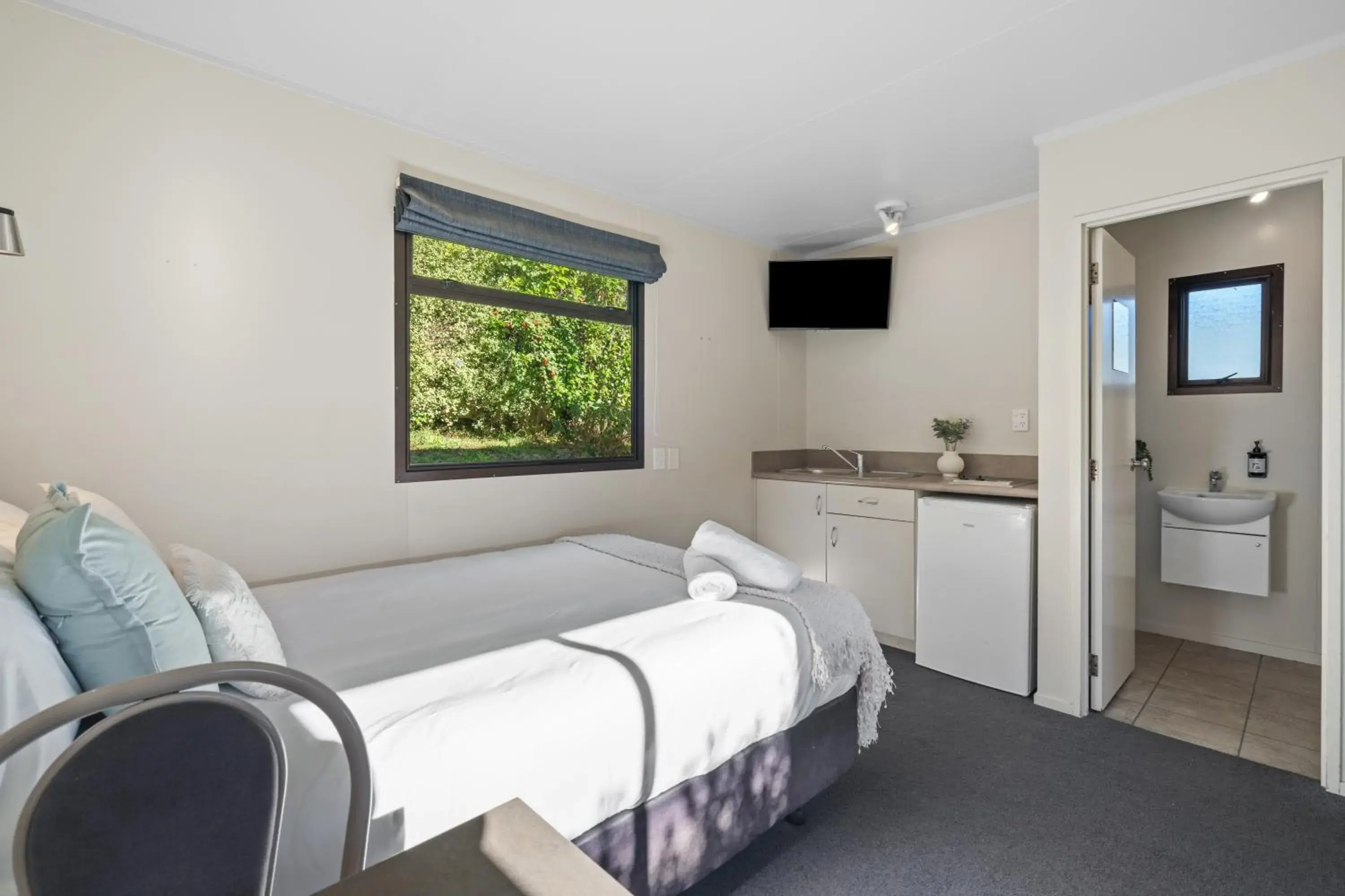 Twin Studio Motel in Tasman Holiday Parks Picton Twin Studio Motel in Tasman Holiday Parks Picton