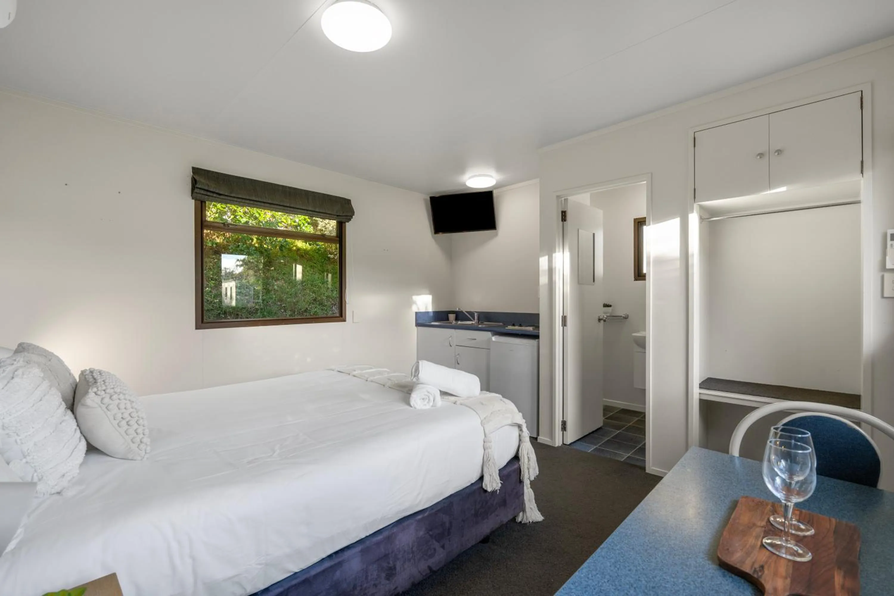 Bed in Tasman Holiday Parks Picton