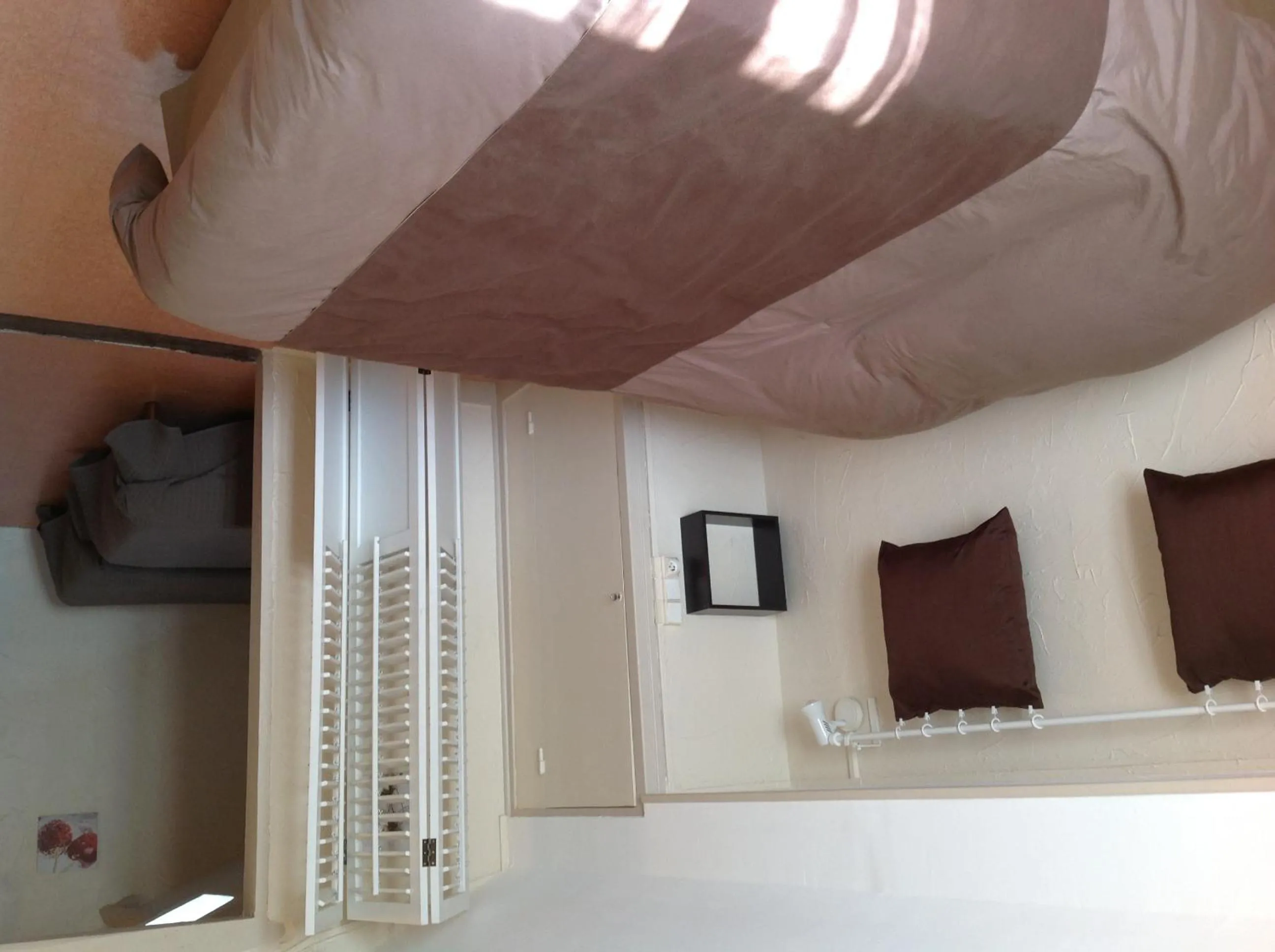 Family Room (2 Adults + 2 Children) in Hôtel Restaurant Les oliviers