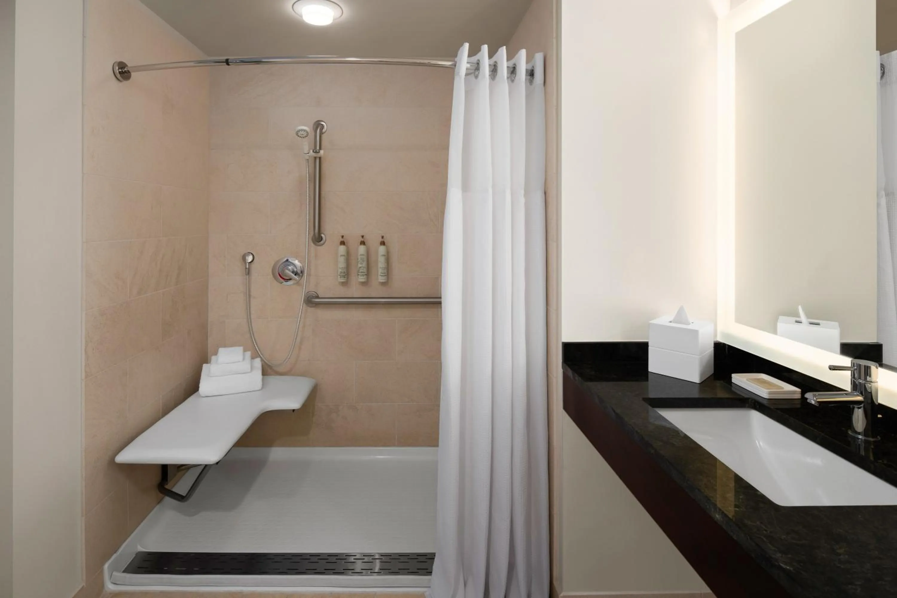 acessibility in Renaissance Seattle Hotel