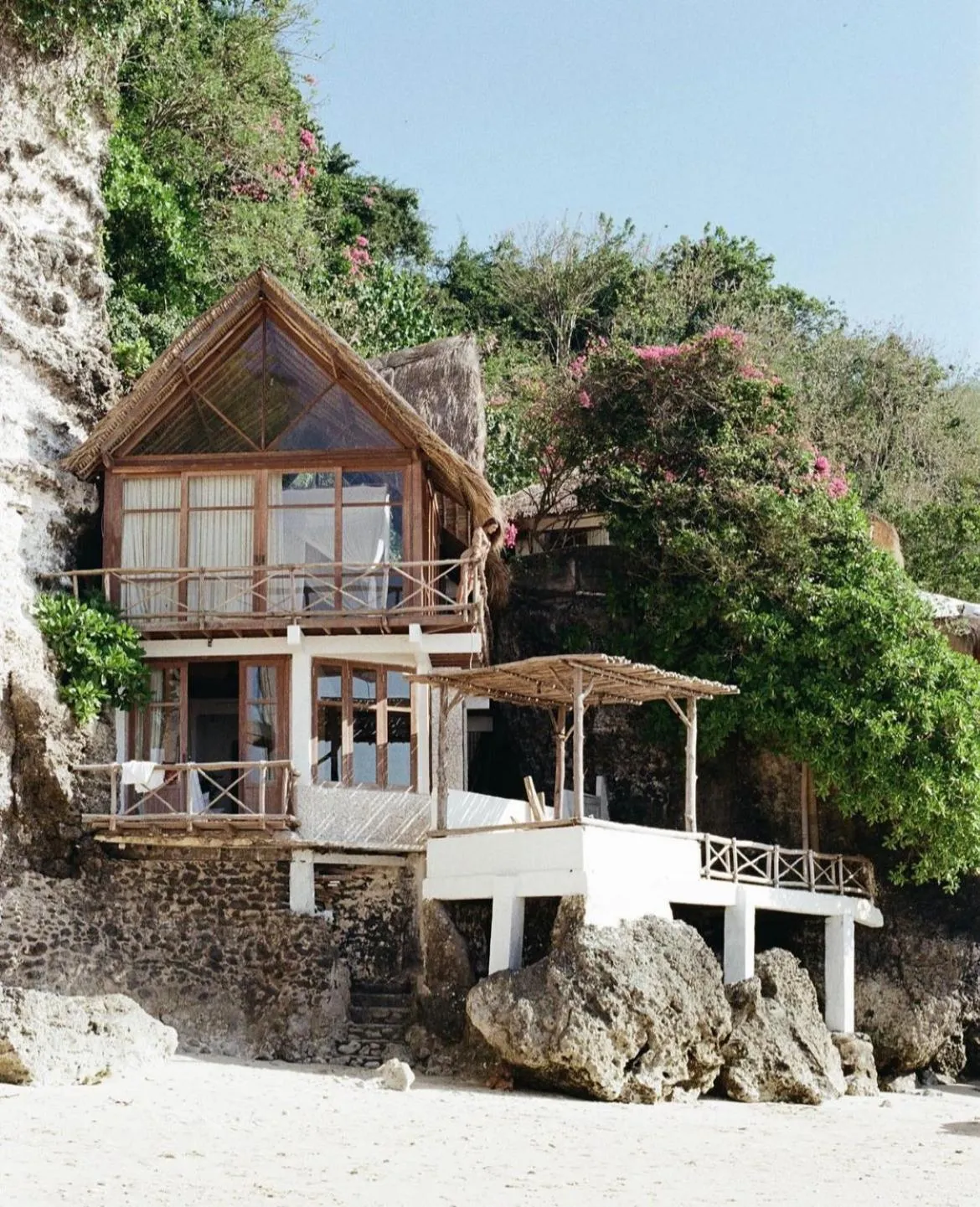 Property building in Uluwatu Surf Shack