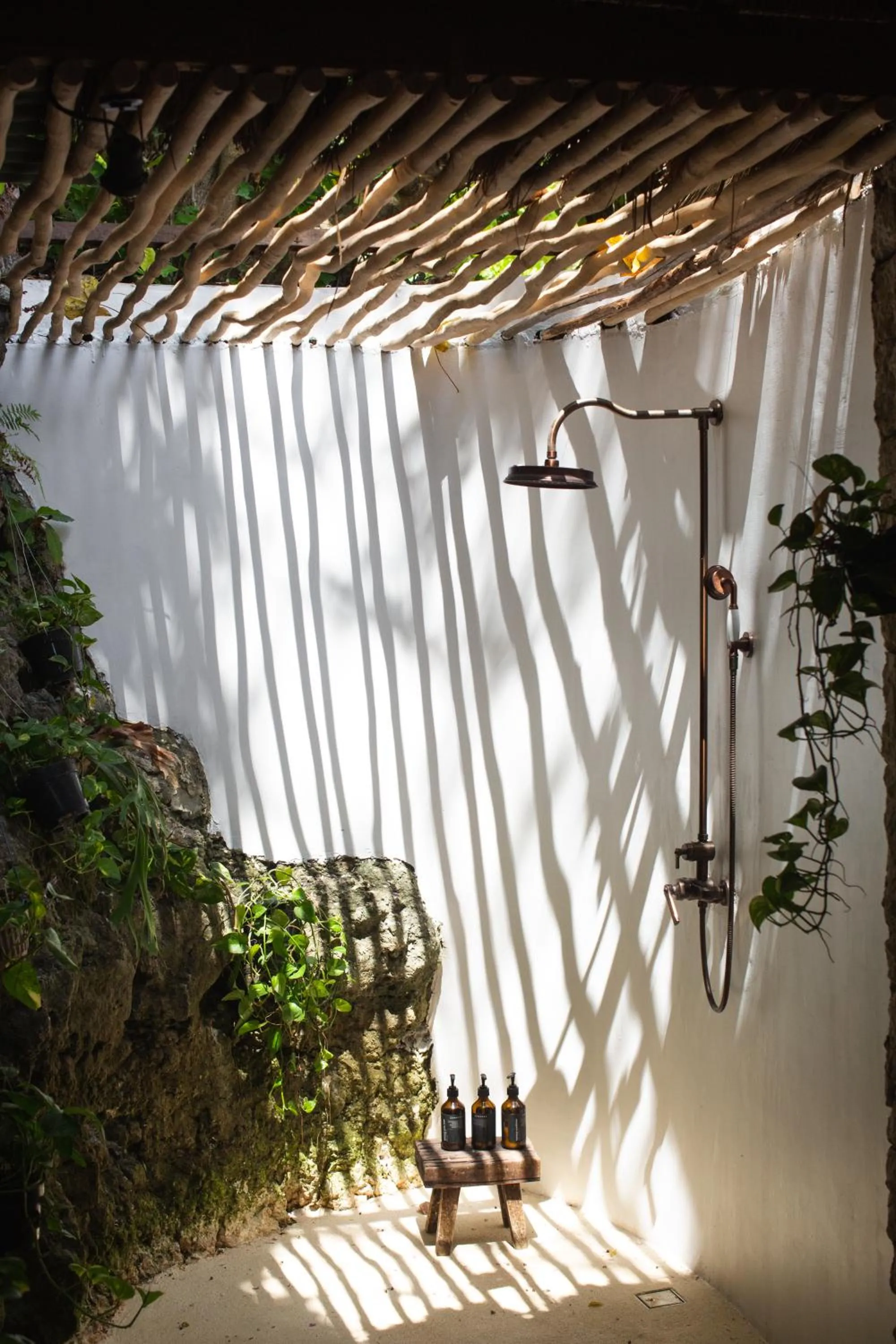 Bathroom in Uluwatu Surf Shack