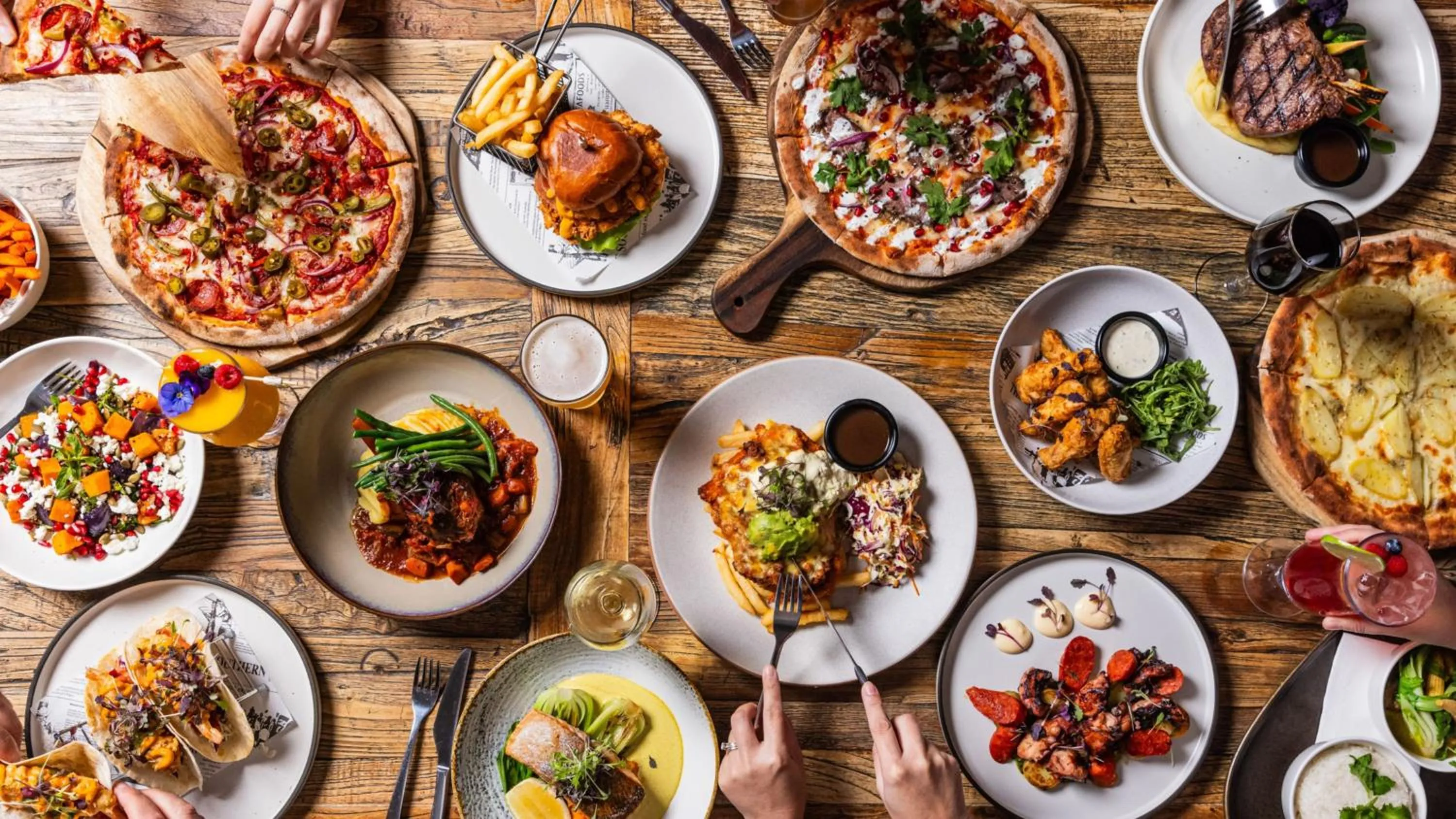 Restaurant/places to eat in Holiday Inn Warwick Farm by IHG