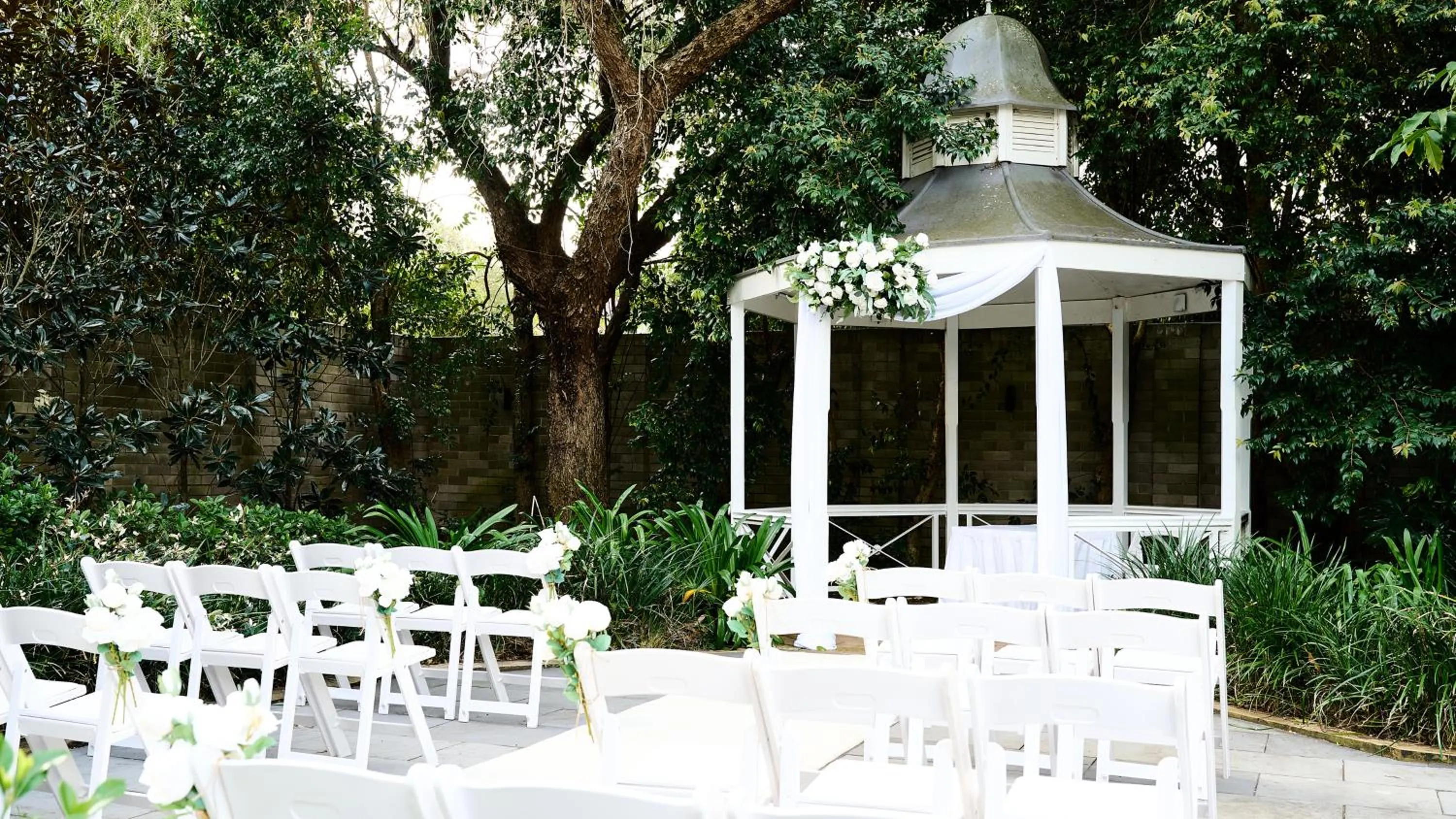 wedding in Holiday Inn Warwick Farm by IHG