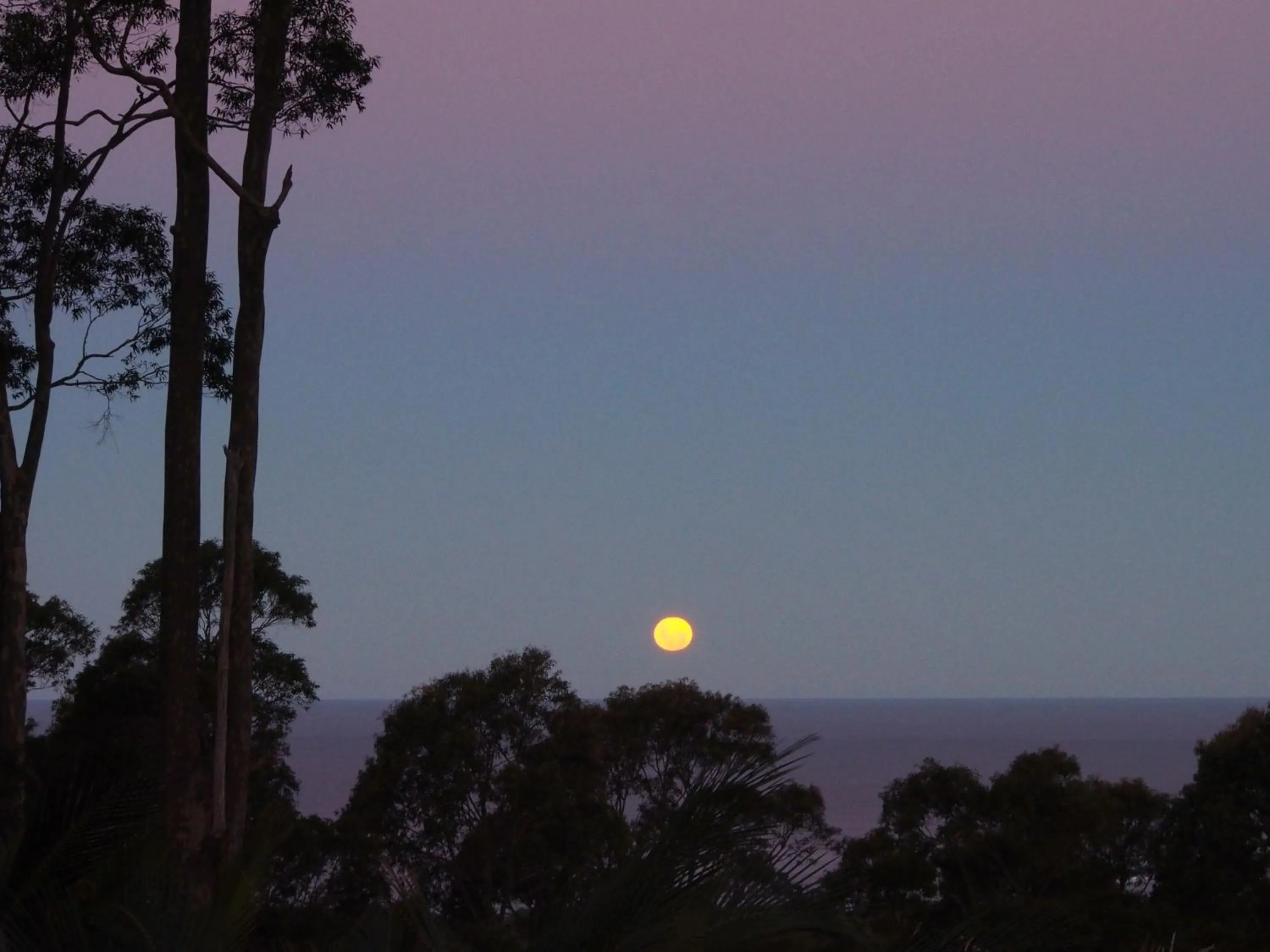 Night in Bundle Hill Cottages