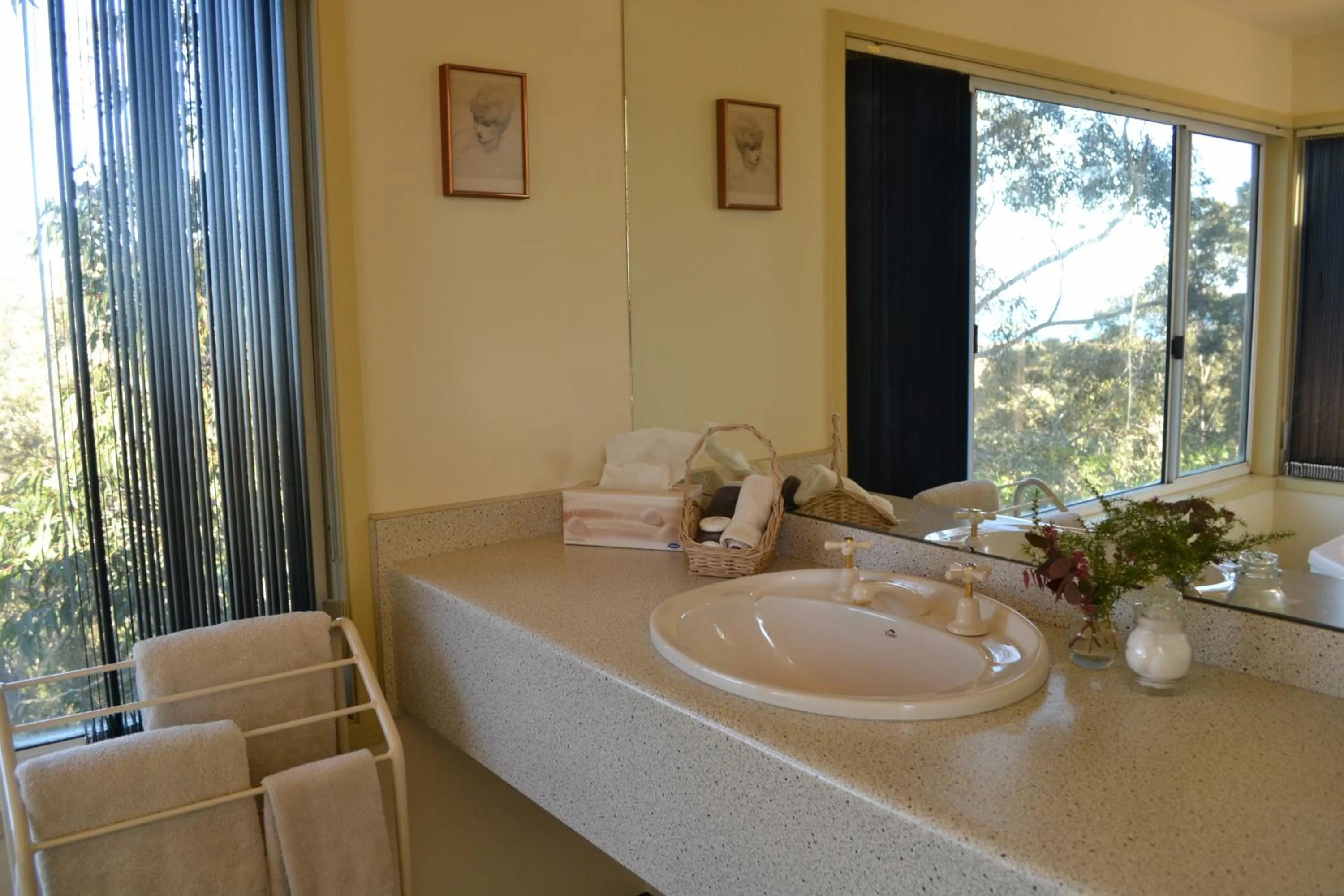 Bathroom in Bundle Hill Cottages