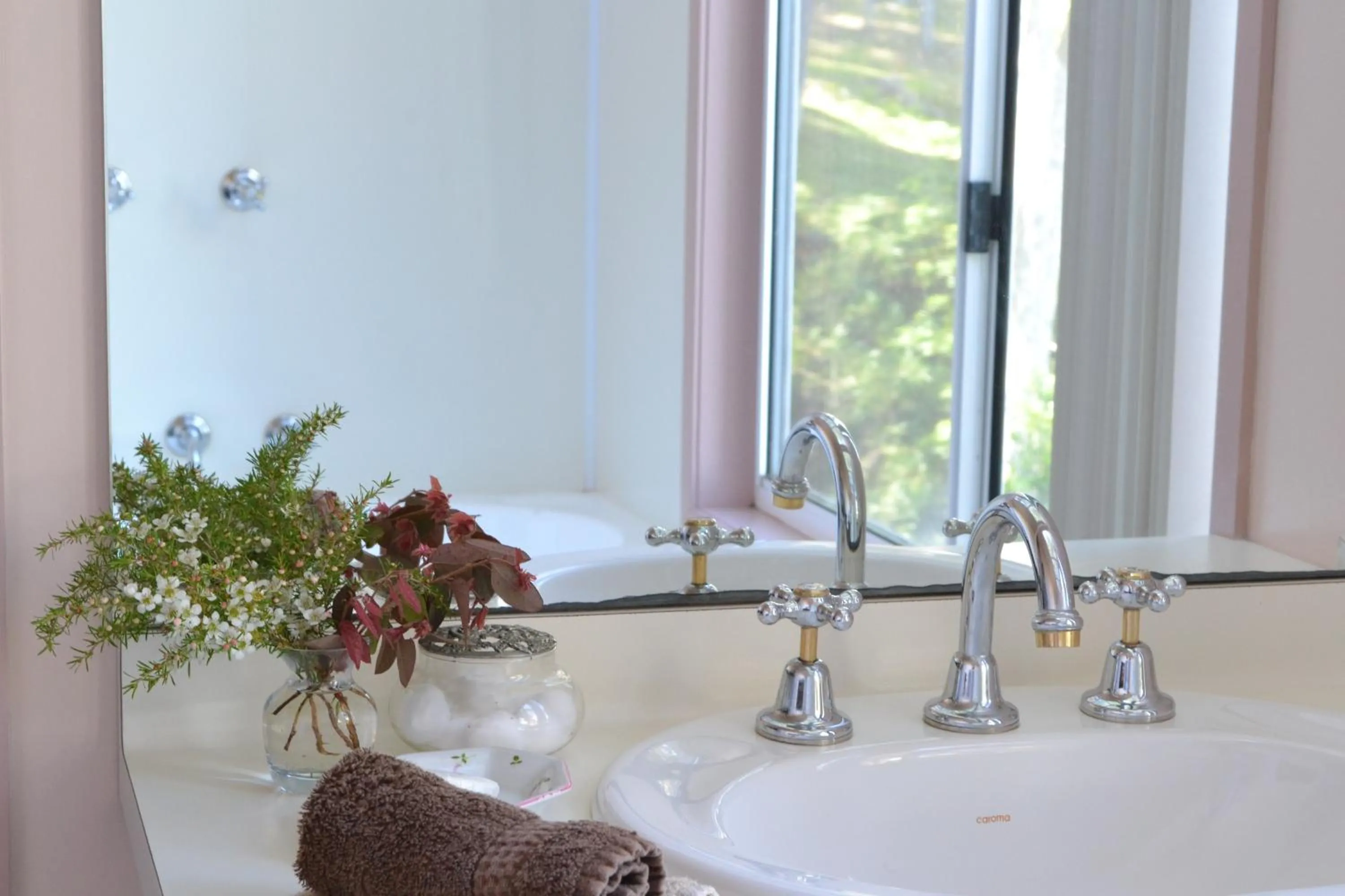 Bathroom in Bundle Hill Cottages