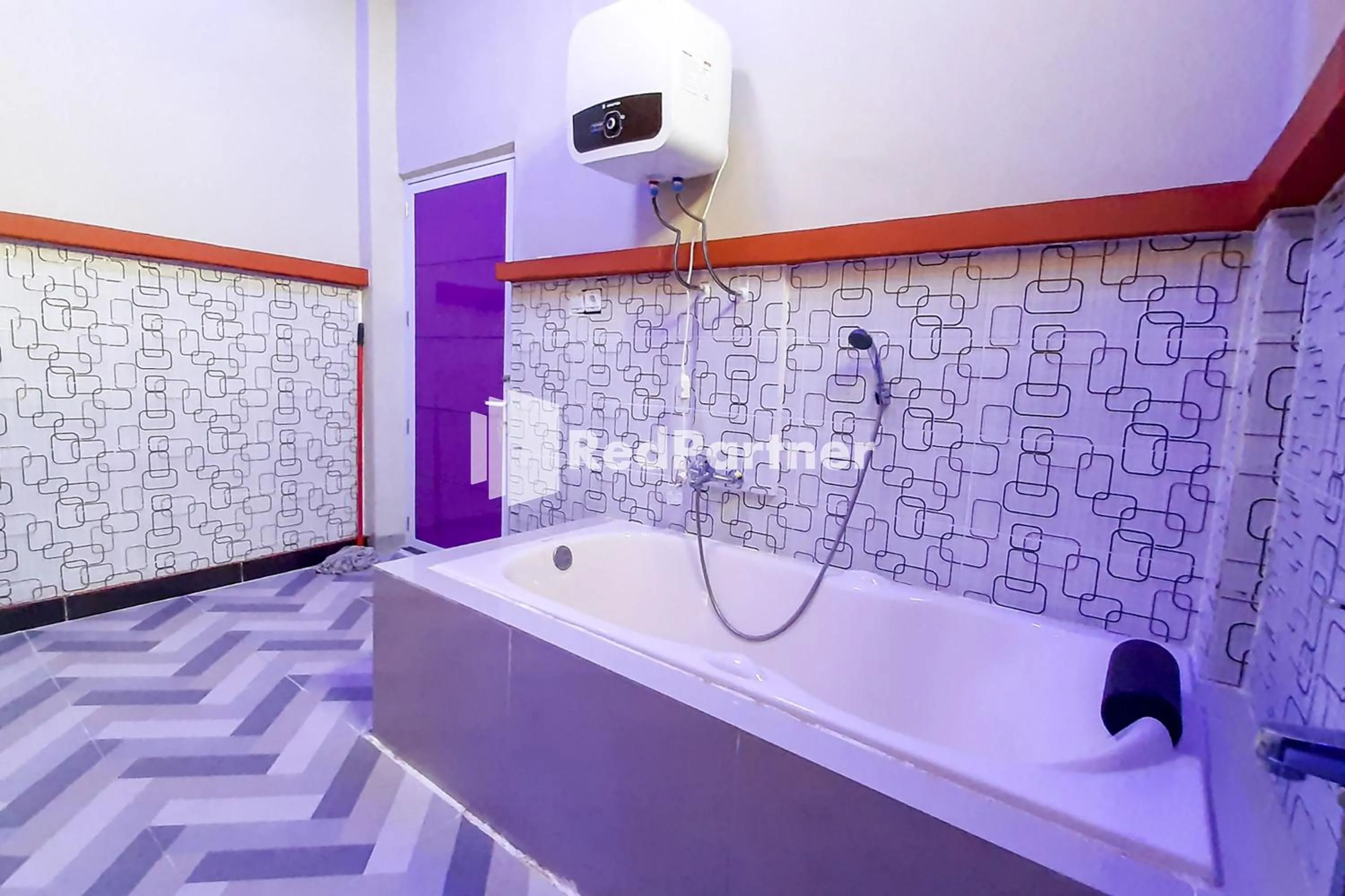 Bathroom in MT Syariah Homestay Kerinci RedPartner