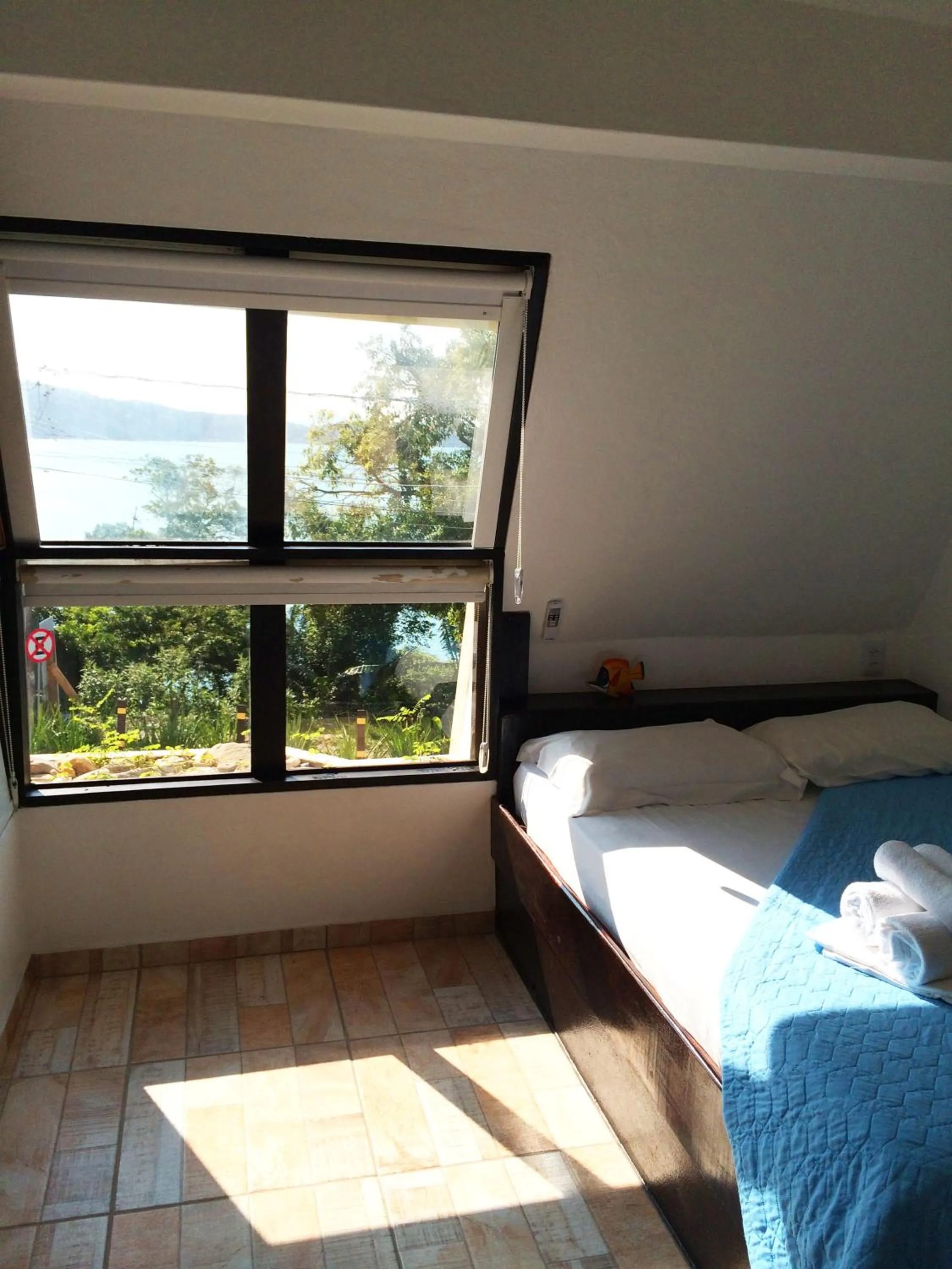 Photo of the whole room, Bed in Pousada Caminho do Mar