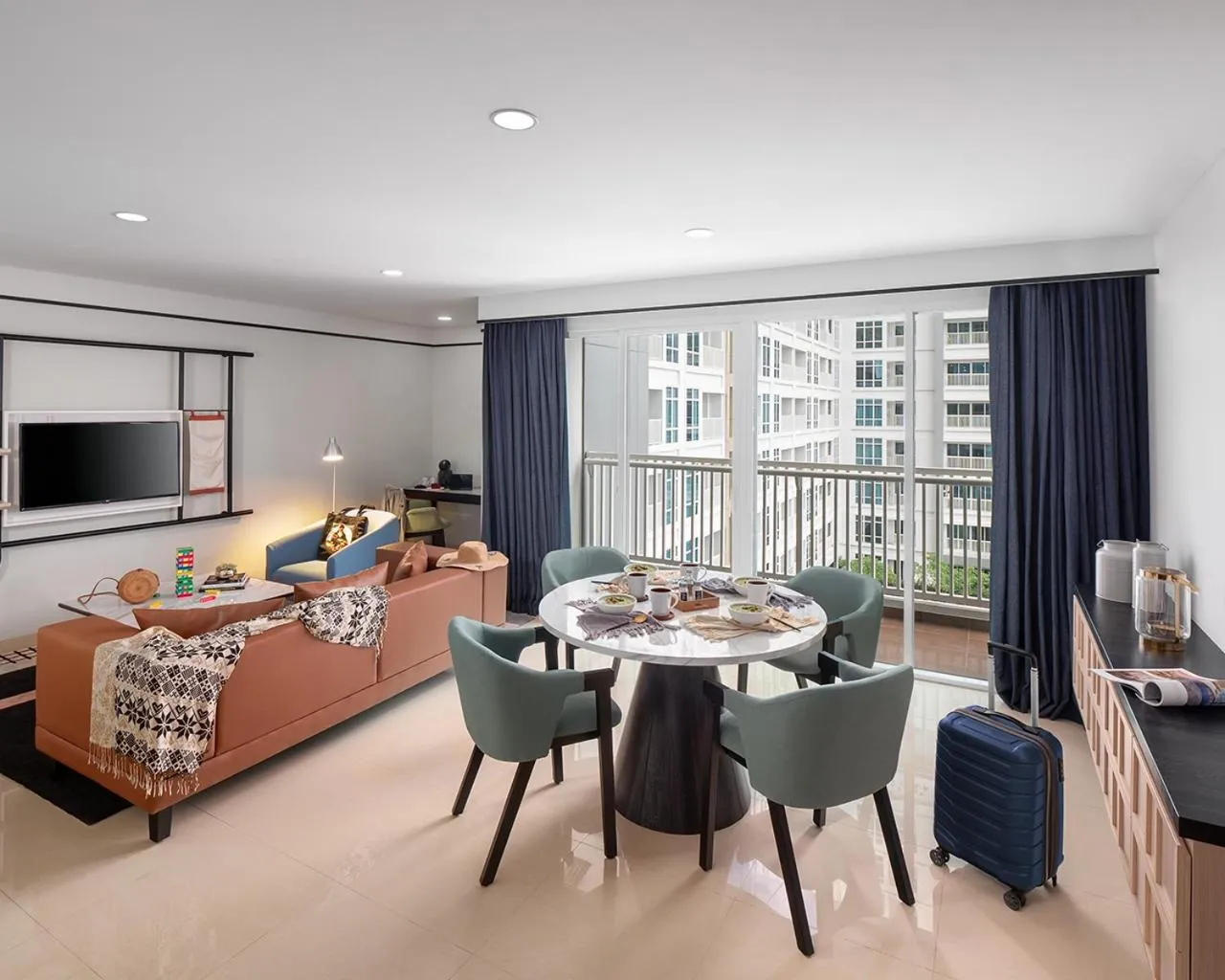 Living room in The Reiz Suites, ARTOTEL Curated