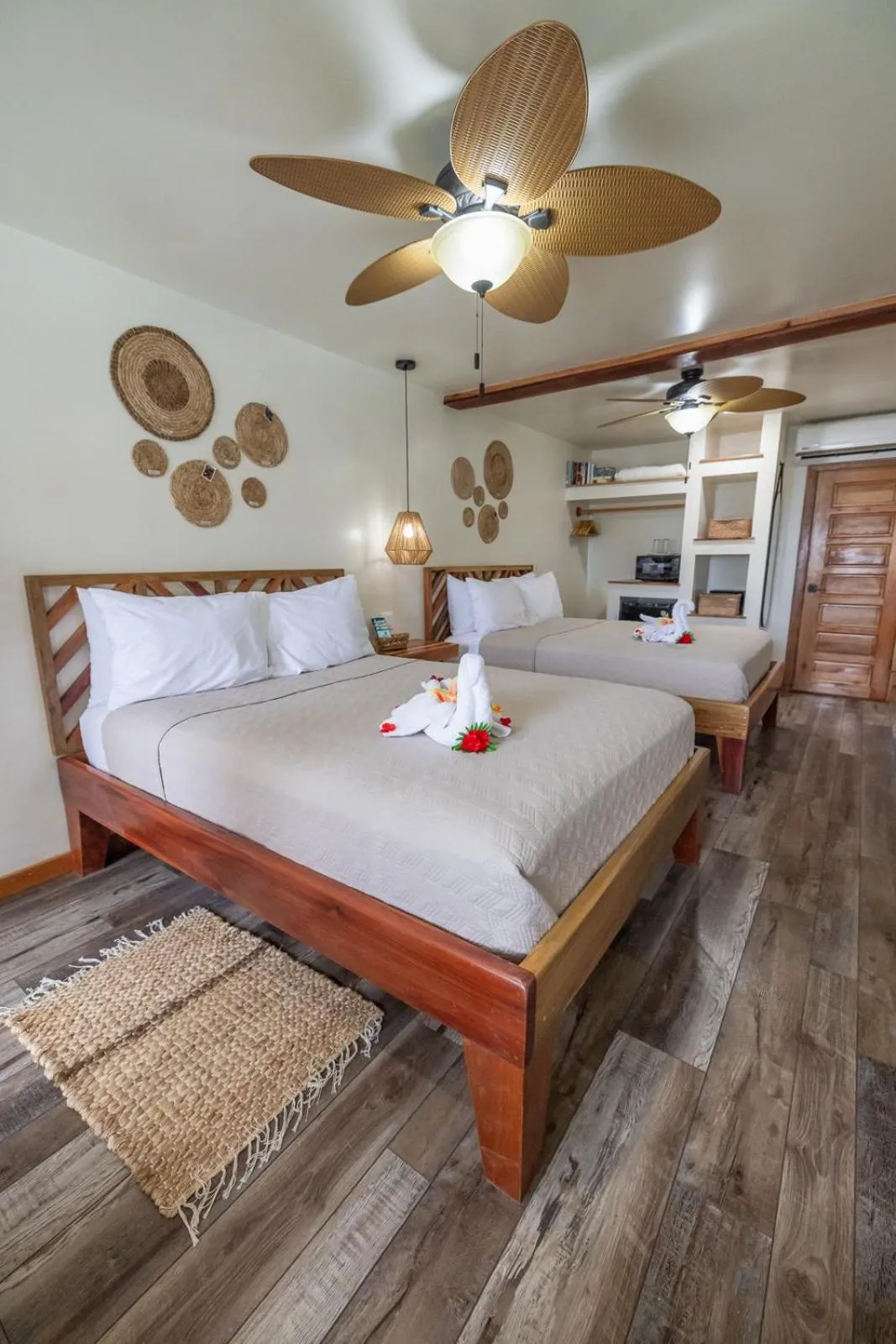 Bed in Ocean Tide Beach Resort