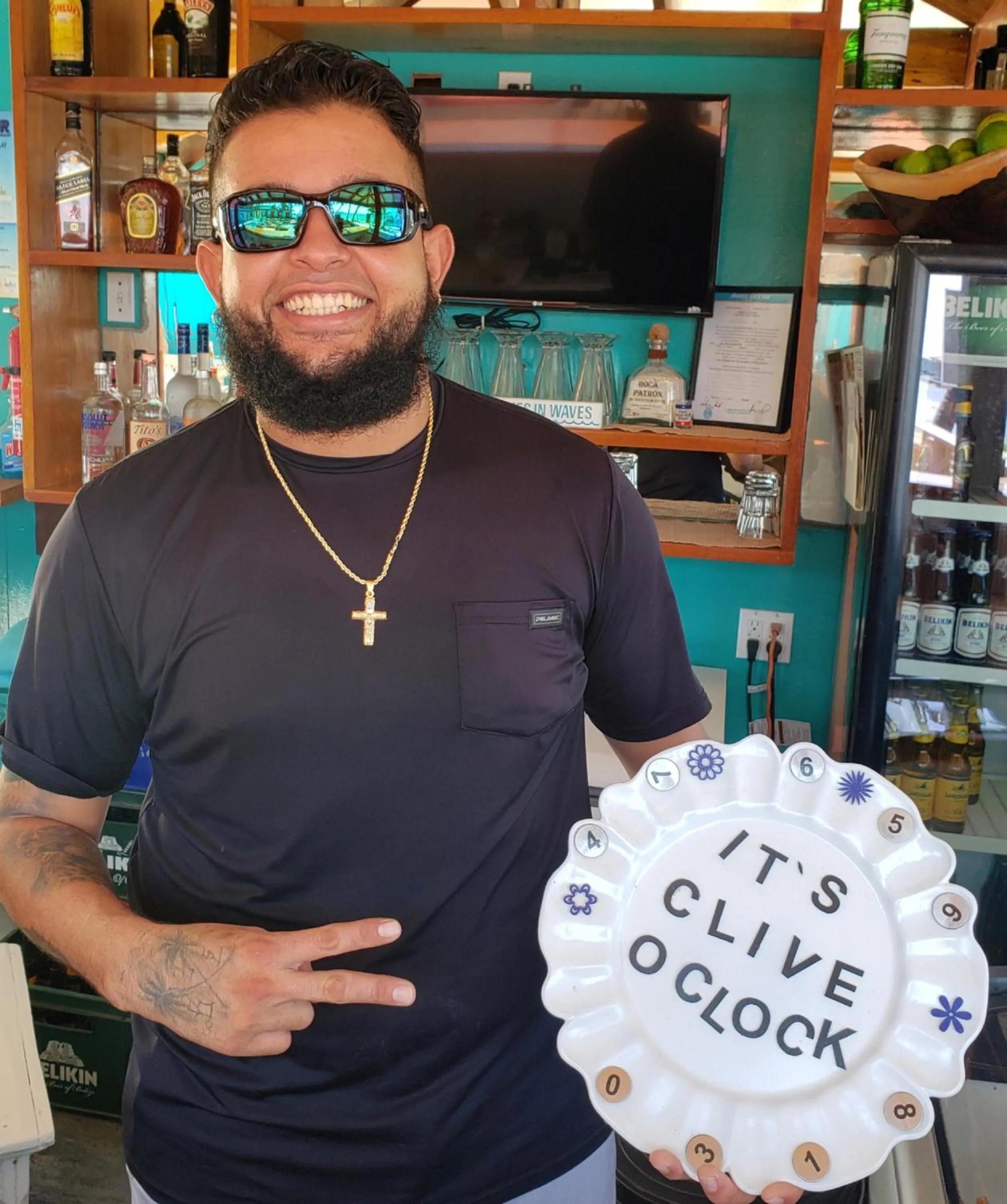 Lounge or bar in Ocean Tide Beach Resort