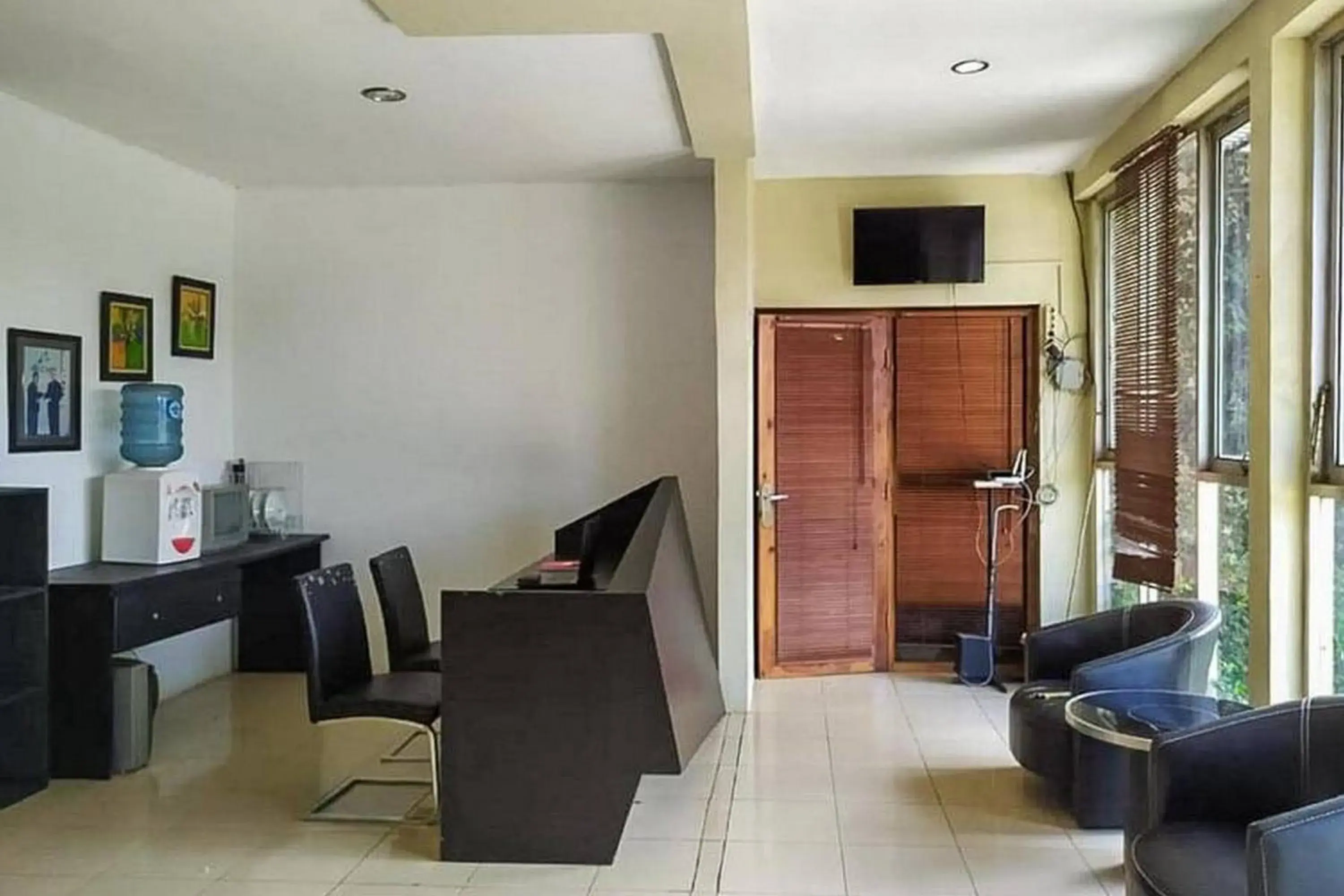 Lobby or reception in Graha HT Sumantri Mitra RedDoorz Lobby or reception in Graha HT Sumantri Mitra RedDoorz