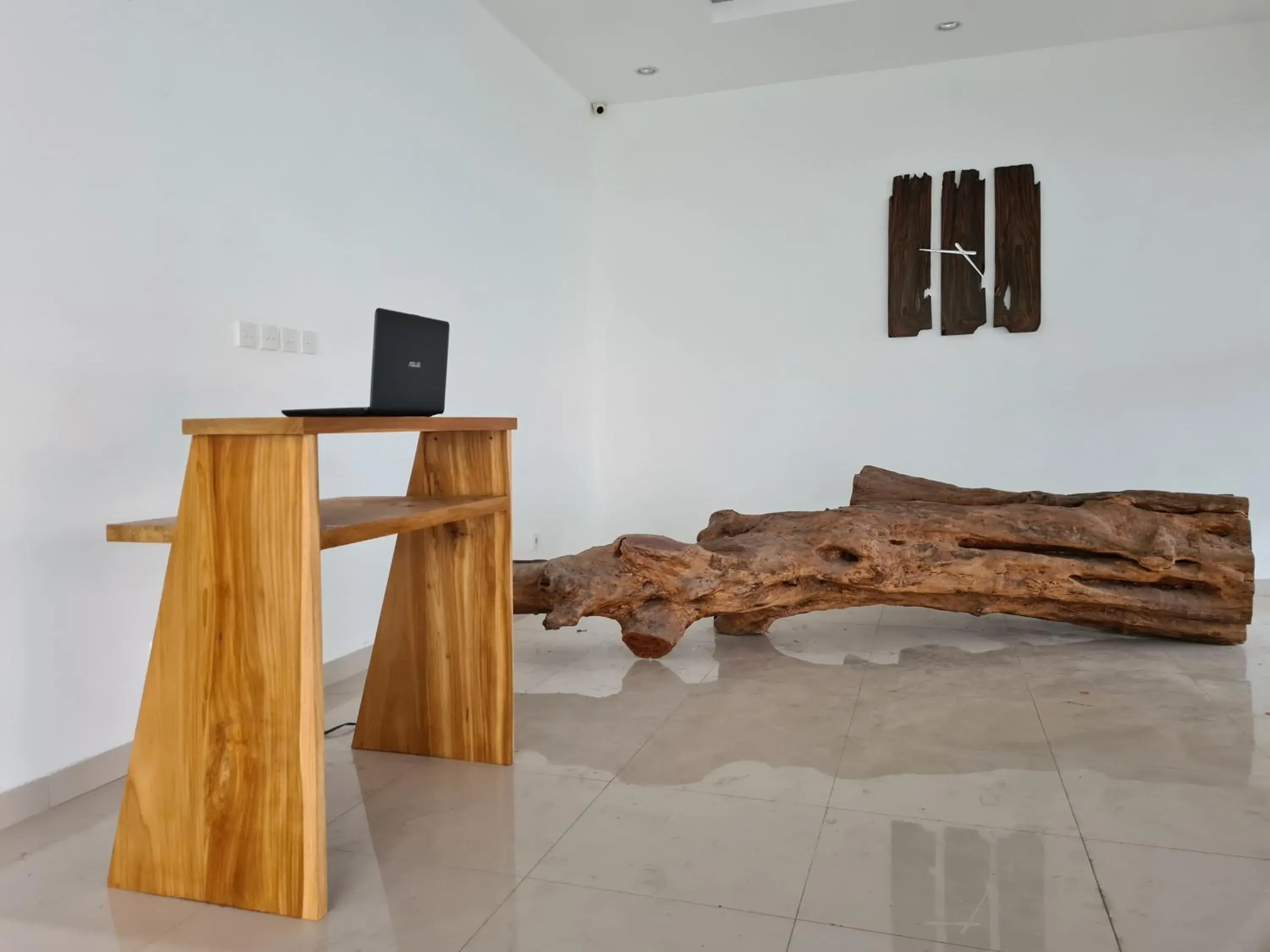 Lobby or reception in Graha Martadinata Syariah Mitra RedDoorz Lobby or reception in Graha Martadinata Syariah Mitra RedDoorz