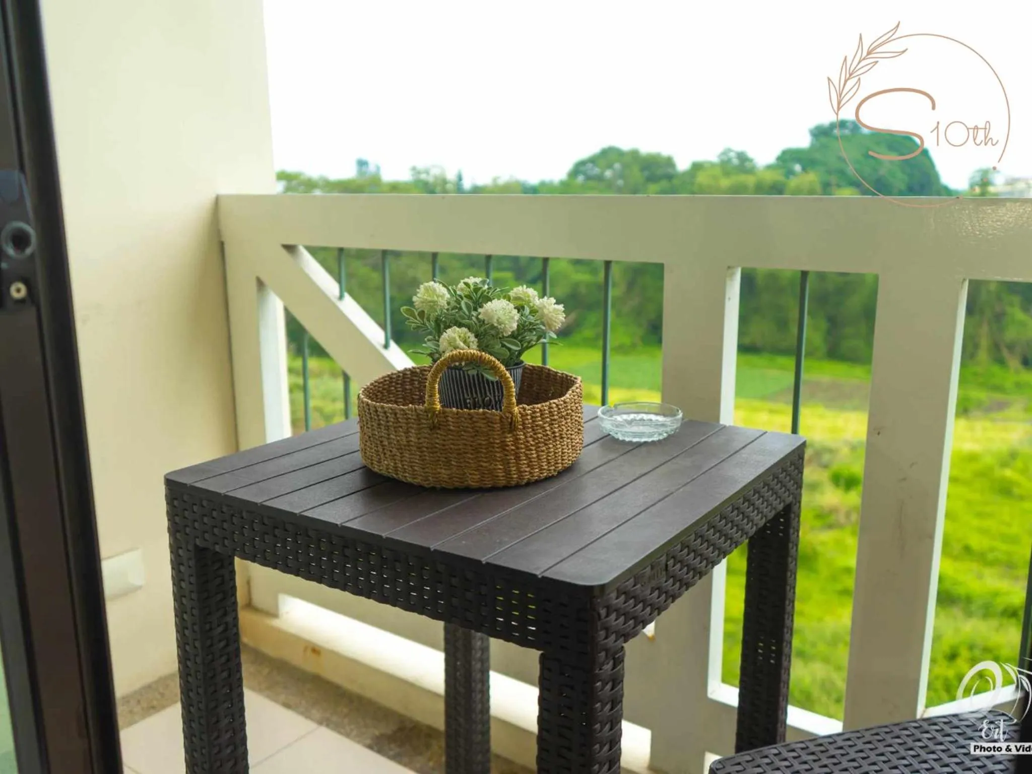 Summer10th Pinesuites Scandi Minimalist Deluxe