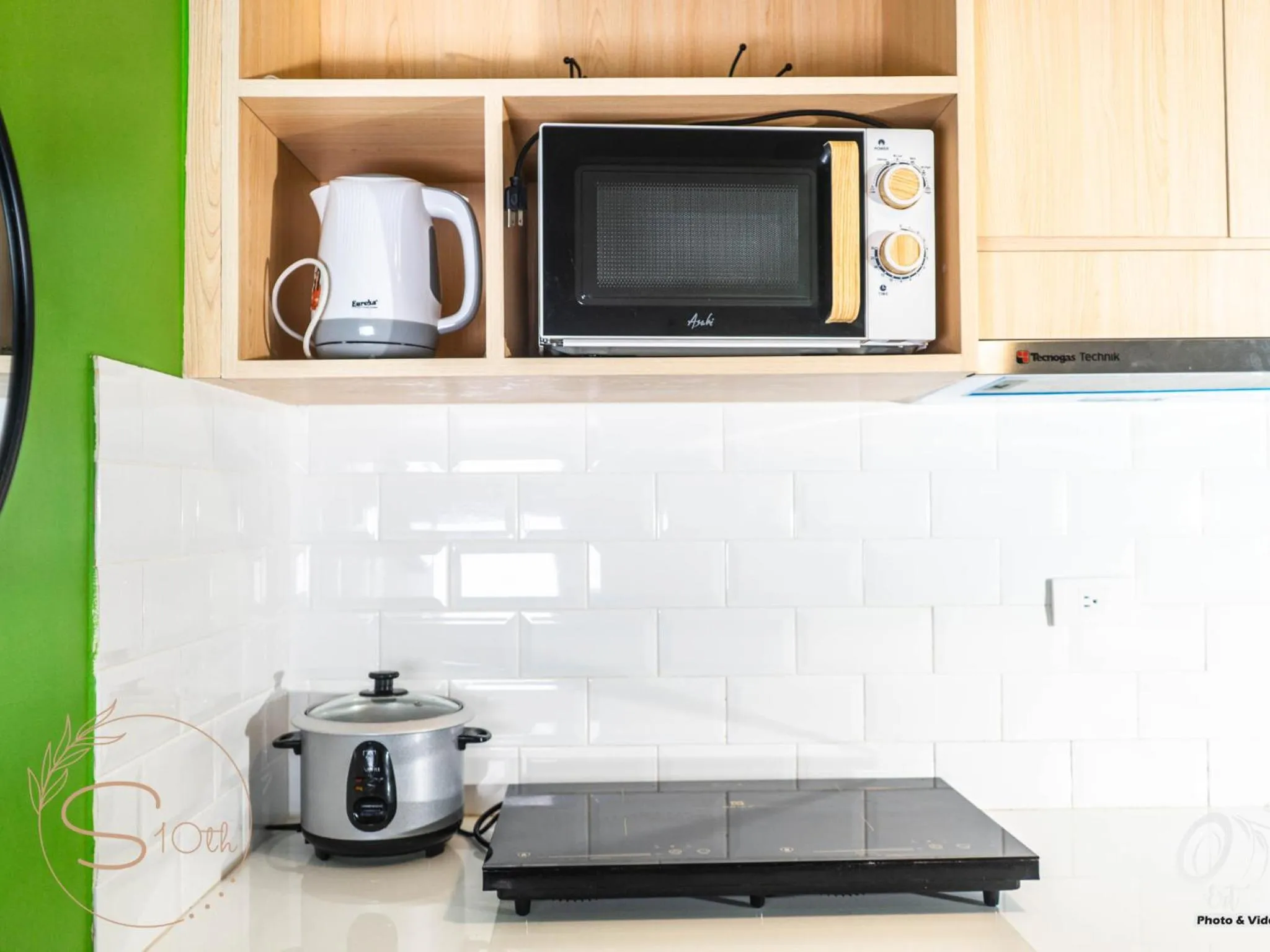 Summer10th Pinesuites Scandi Minimalist Deluxe