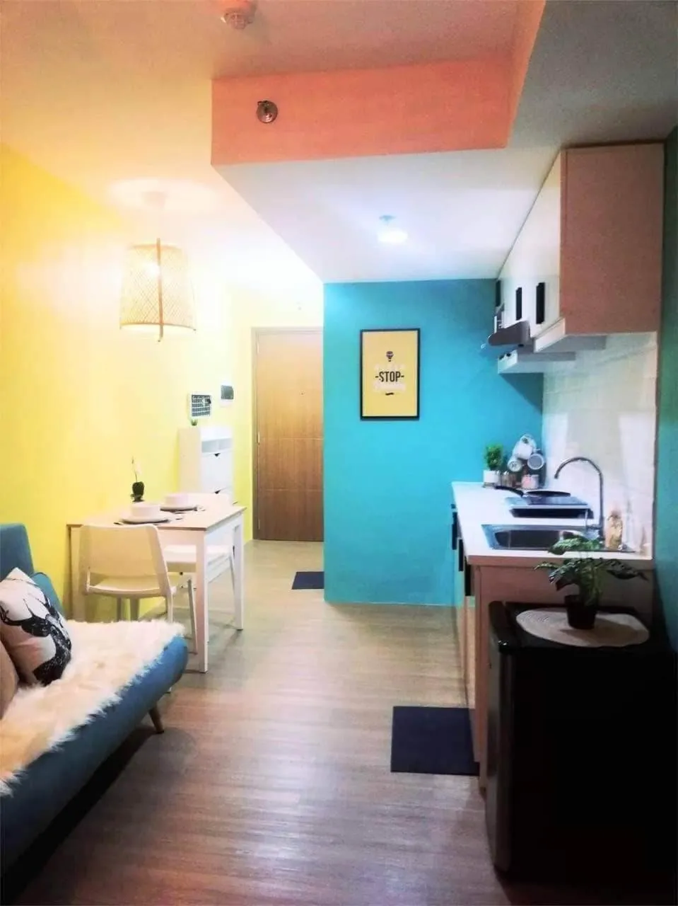 Bed in Summer10th Pinesuites Scandi Minimalist Deluxe