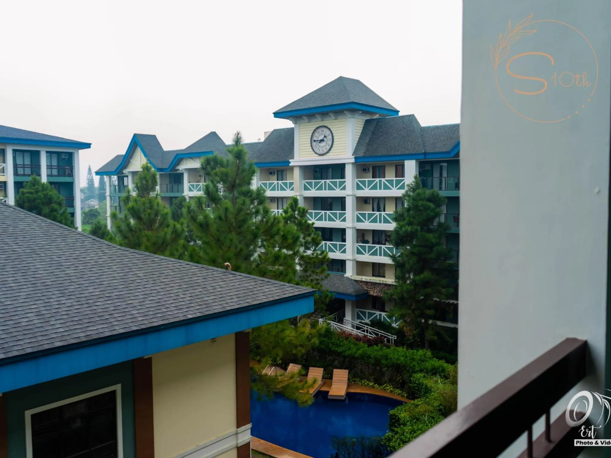 Summer10th Pinesuites Scandi Minimalist Deluxe