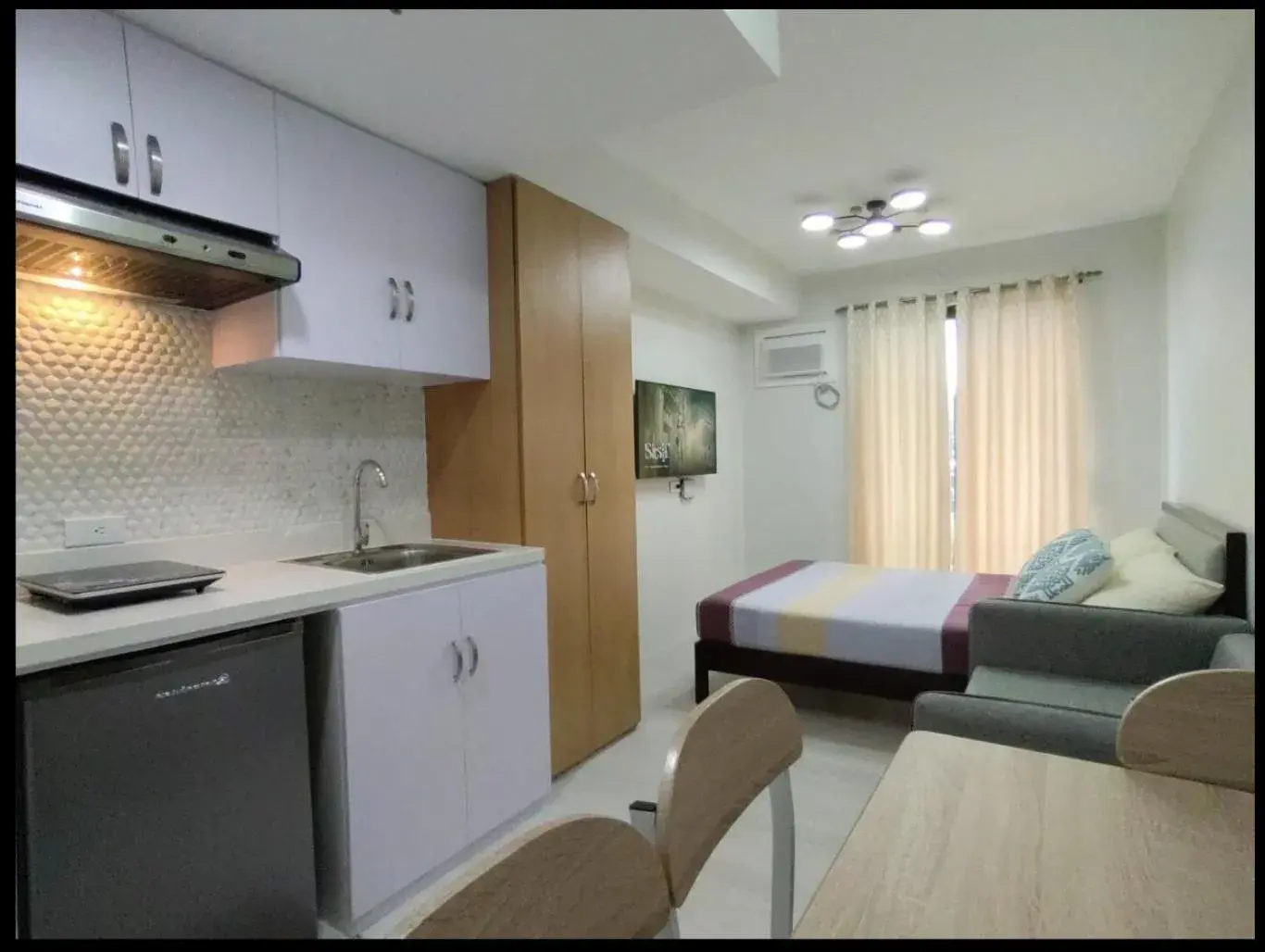 Bed in Summer10th Pinesuites Scandi Minimalist Deluxe Bed in Summer10th Pinesuites Scandi Minimalist Deluxe