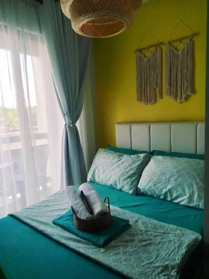 Bed in Summer10th Pinesuites Scandi Minimalist Deluxe