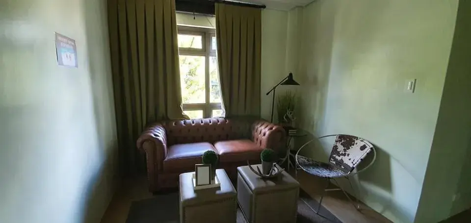 Summer10th Pinesuites Scandi Minimalist Deluxe Summer10th Pinesuites Scandi Minimalist Deluxe