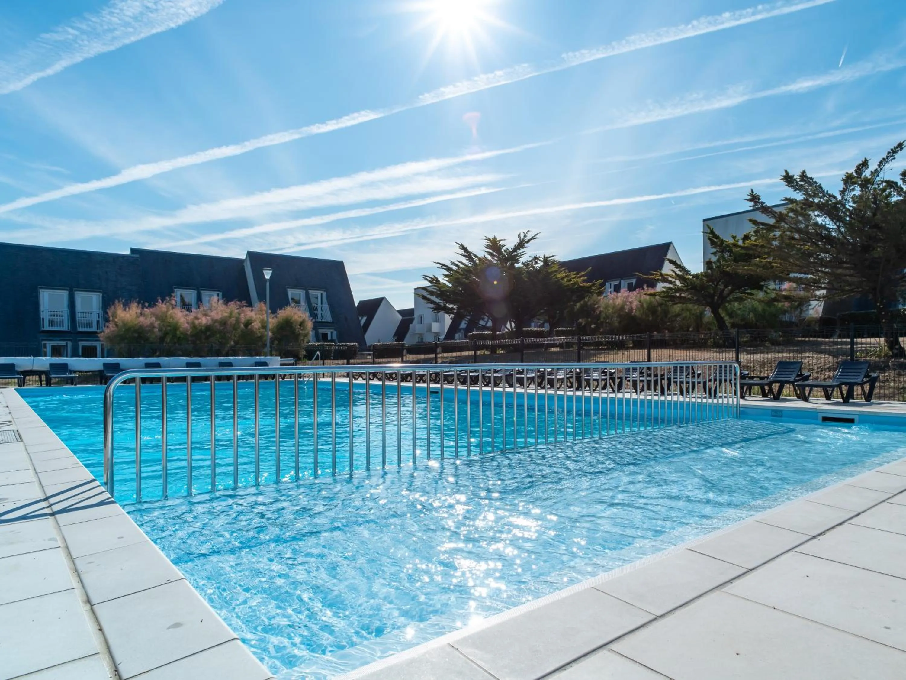 Swimming pool in Vacancéole - Sud Océan