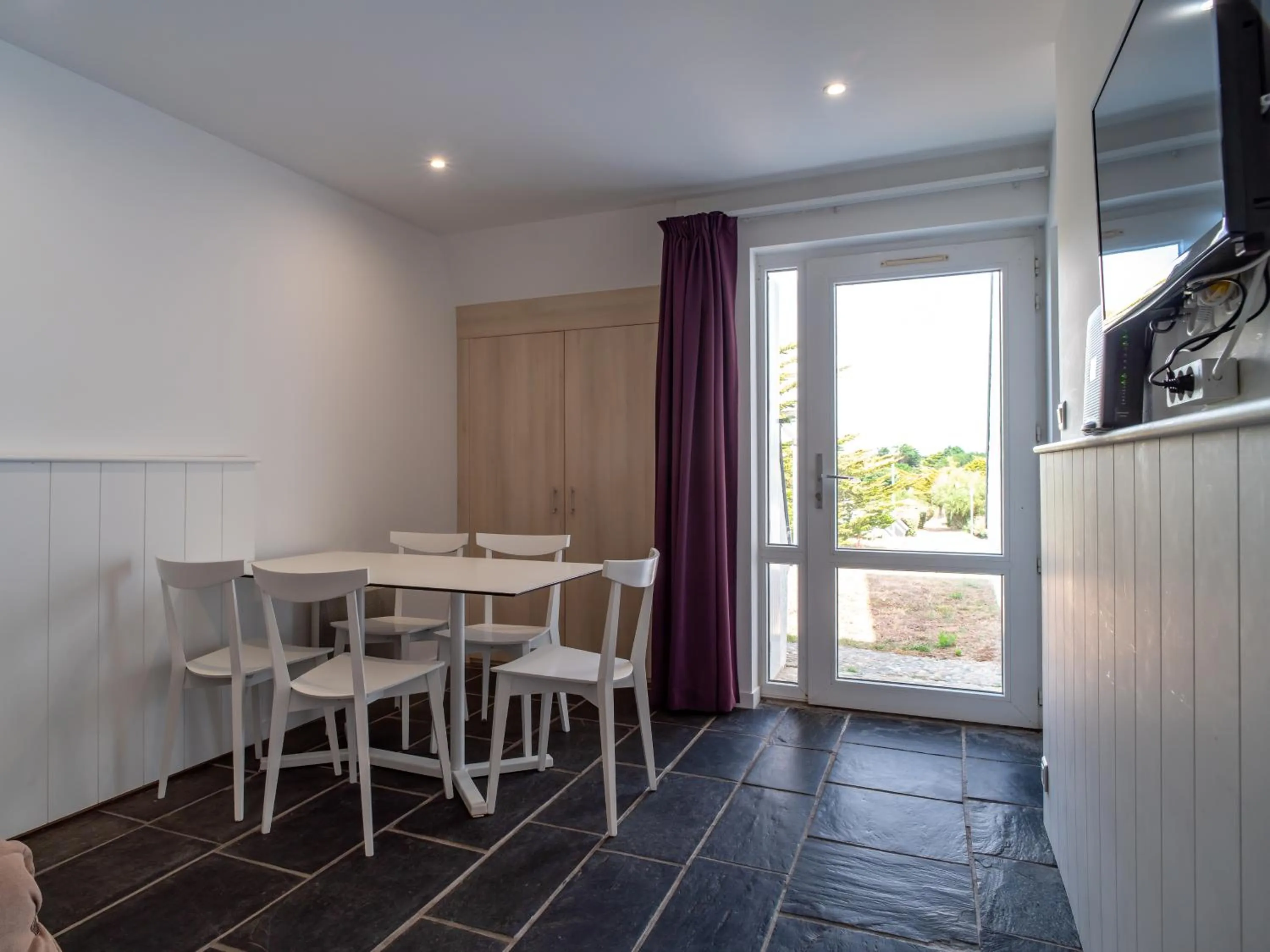 Dining area in Vacancéole - Sud Océan