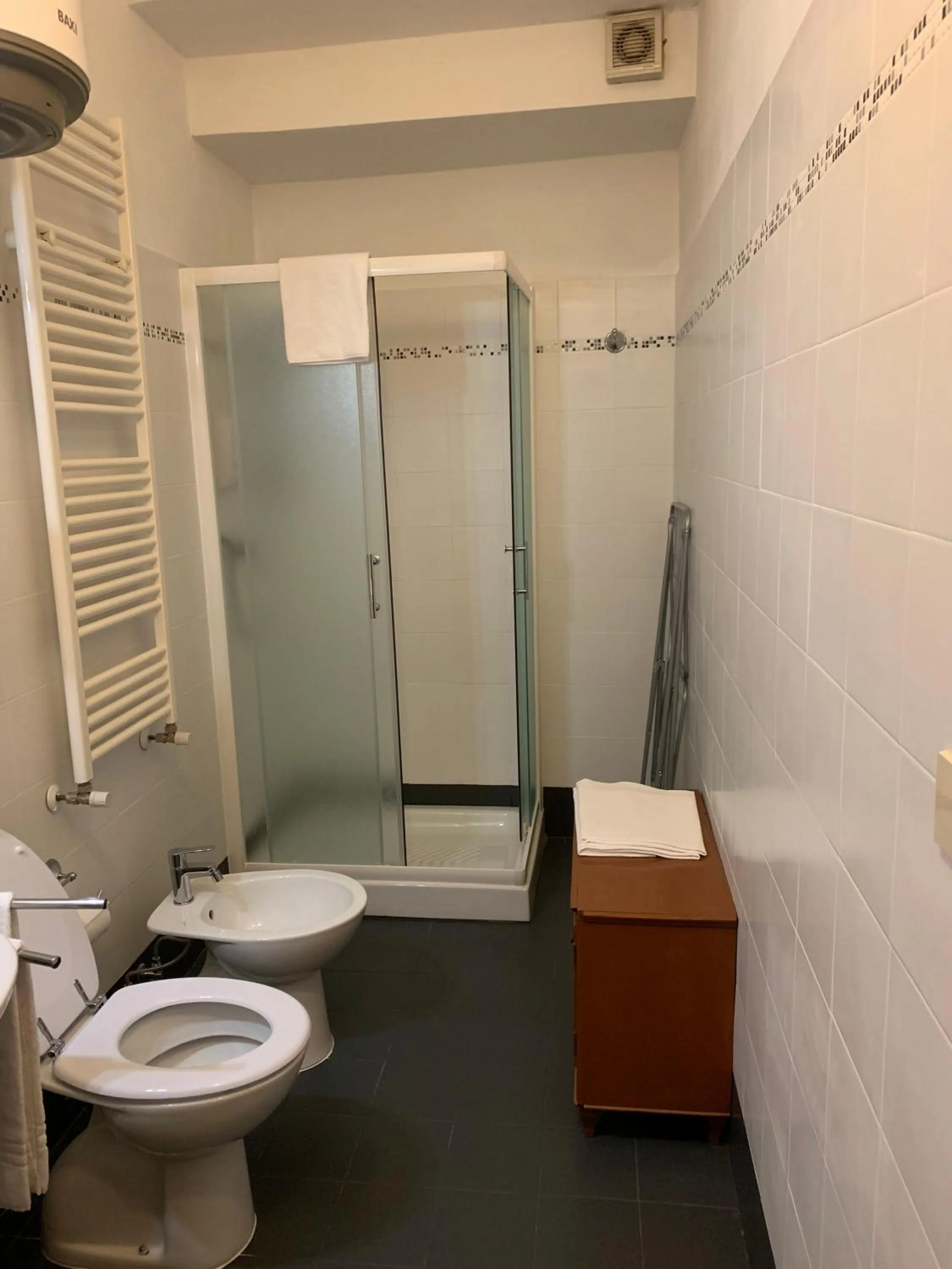 Bathroom in Random Studio at our choice located in Palazzo Rosselli 55