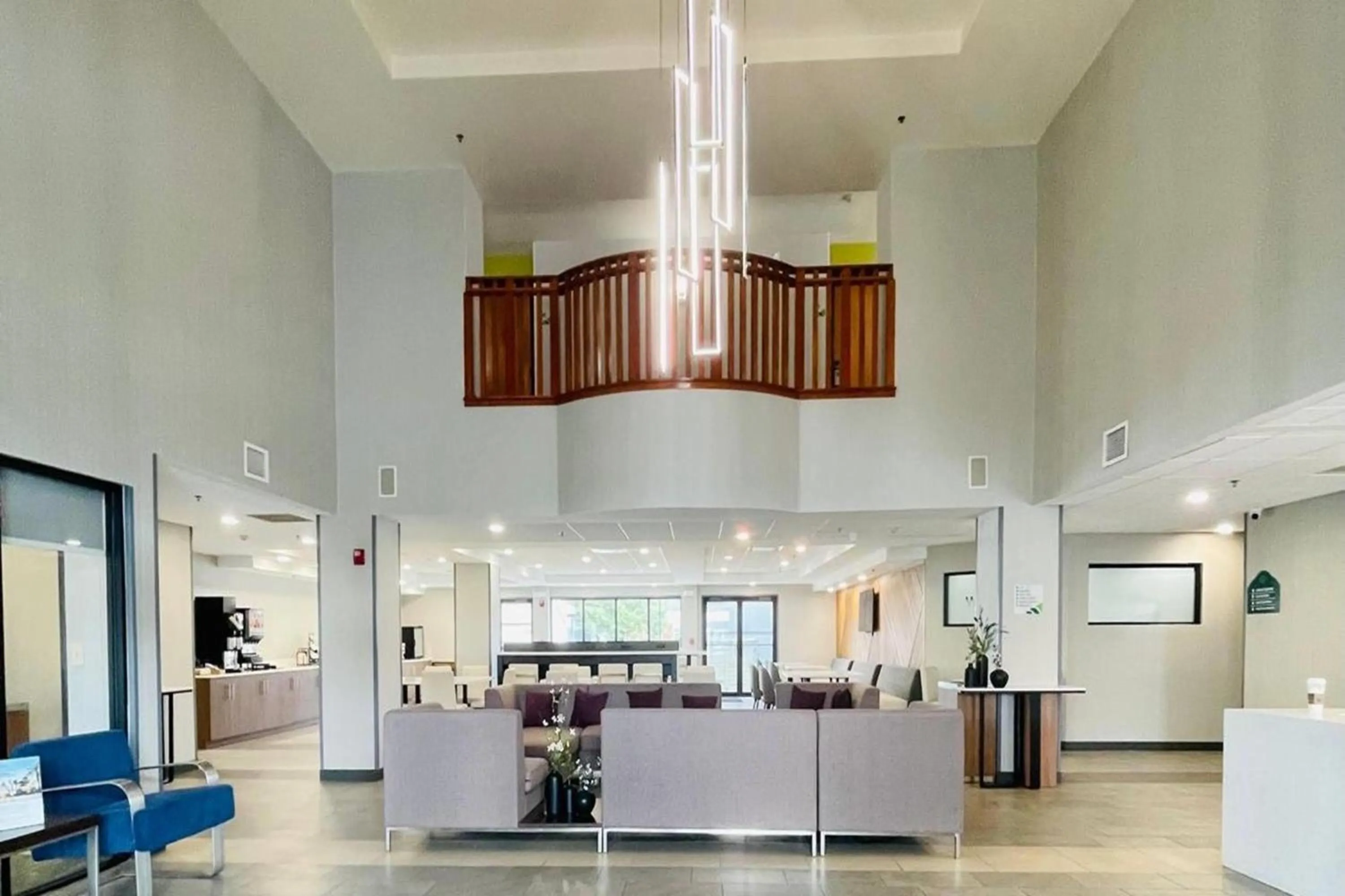 Lobby or reception in Wingate by Wyndham Parkersburg-Vienna