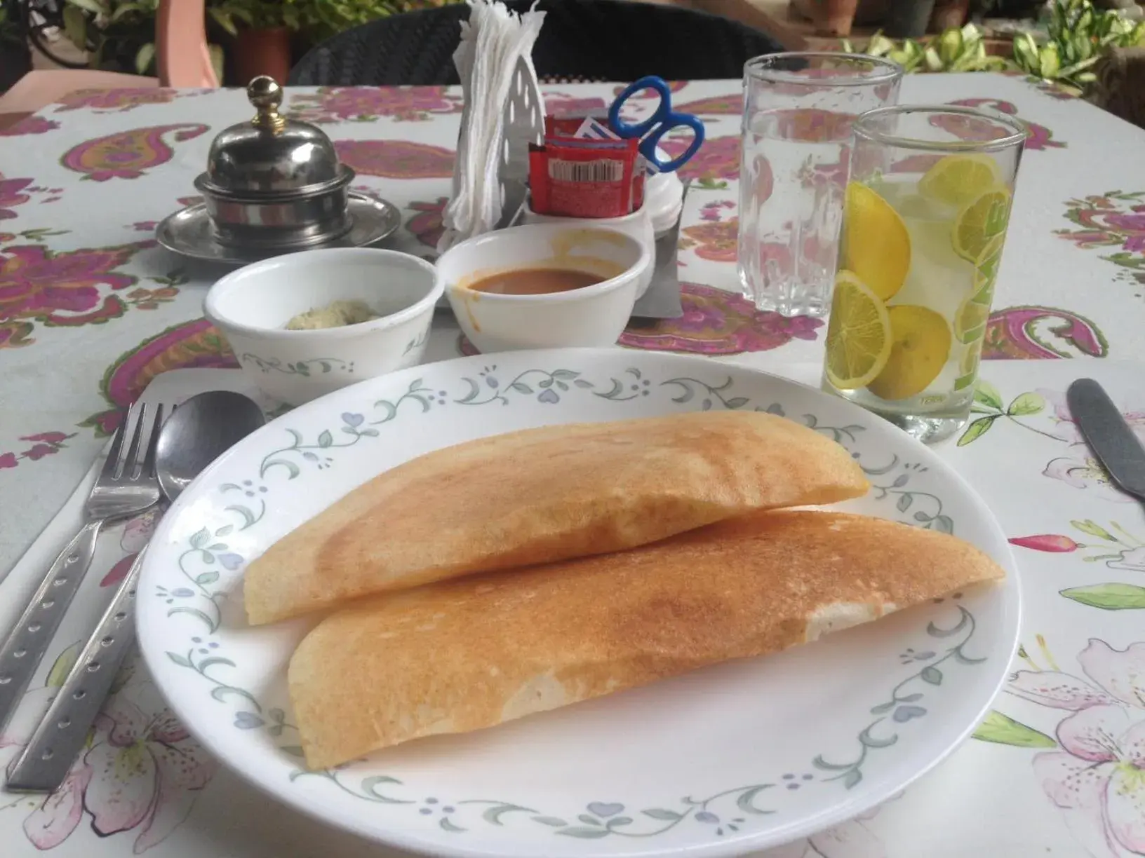 Breakfast in Terrace Gardens Breakfast in Terrace Gardens