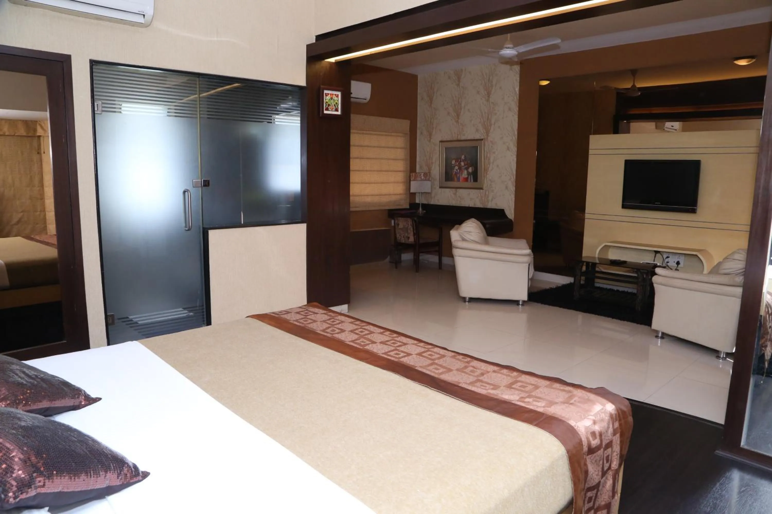 Bedroom, Bed in Terrace Gardens