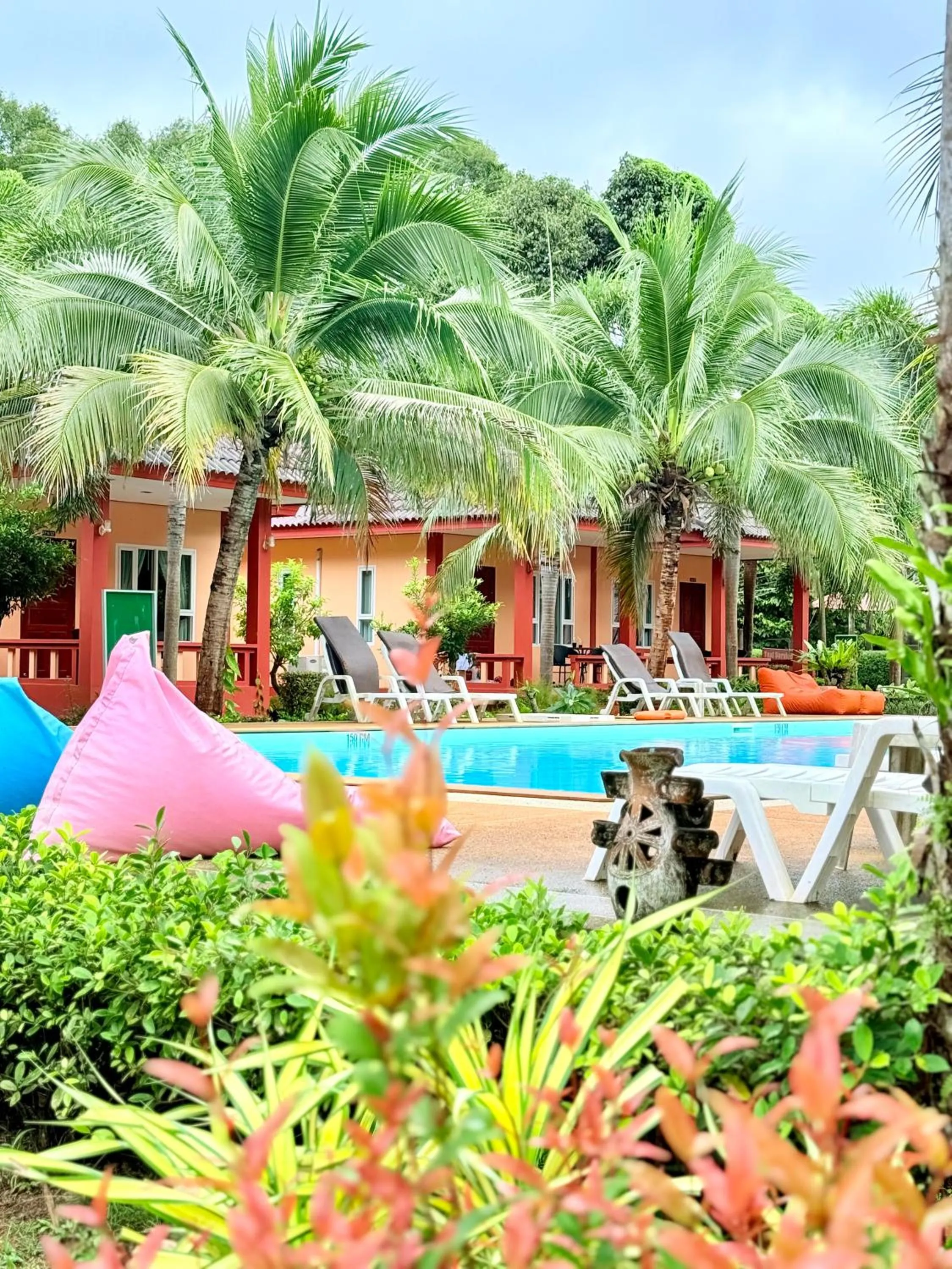 Day in Peaceful Resort , Long Beach - Koh Lanta