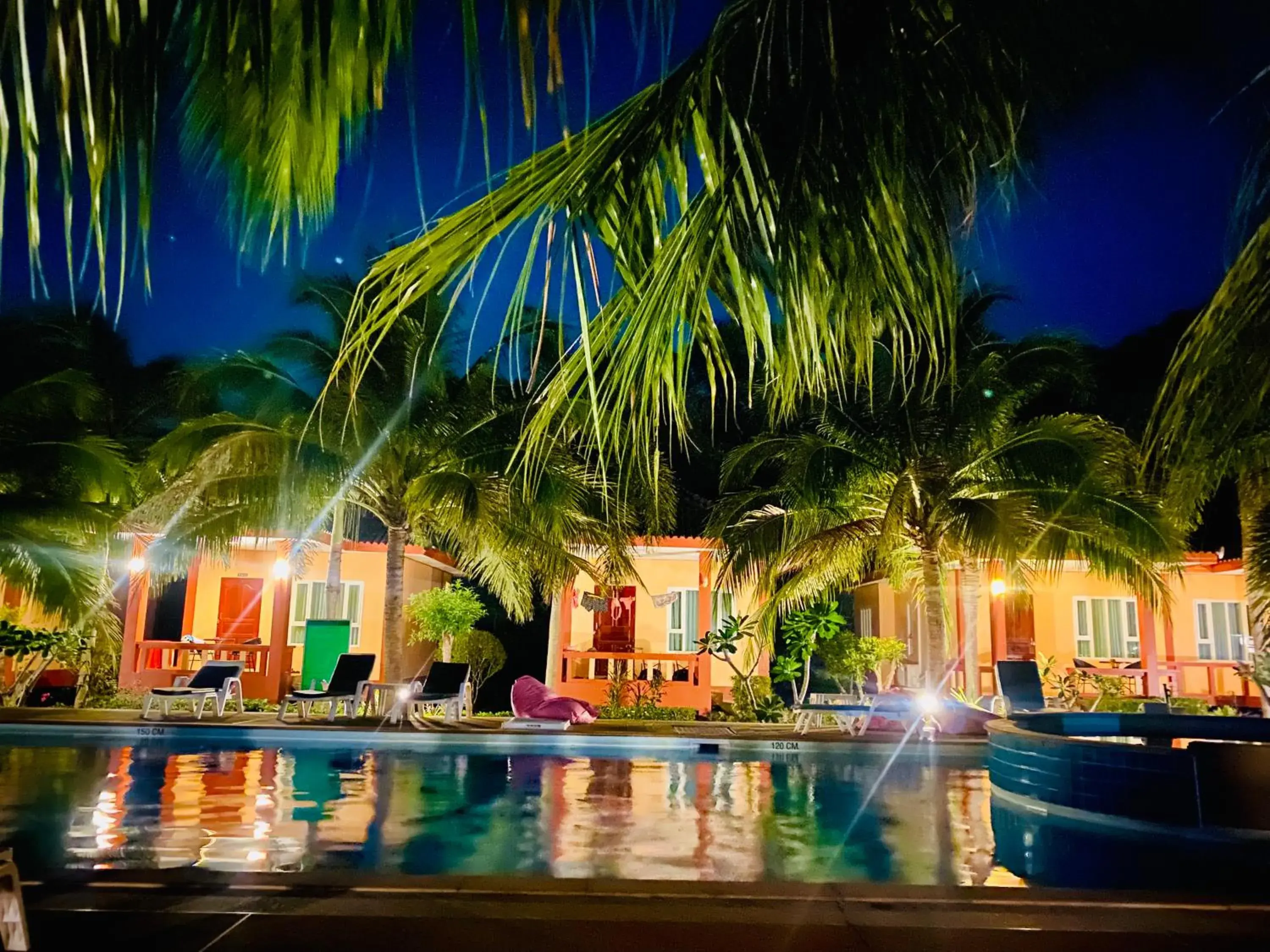 Property building in Peaceful Resort , Long Beach - Koh Lanta Property building in Peaceful Resort , Long Beach - Koh Lanta