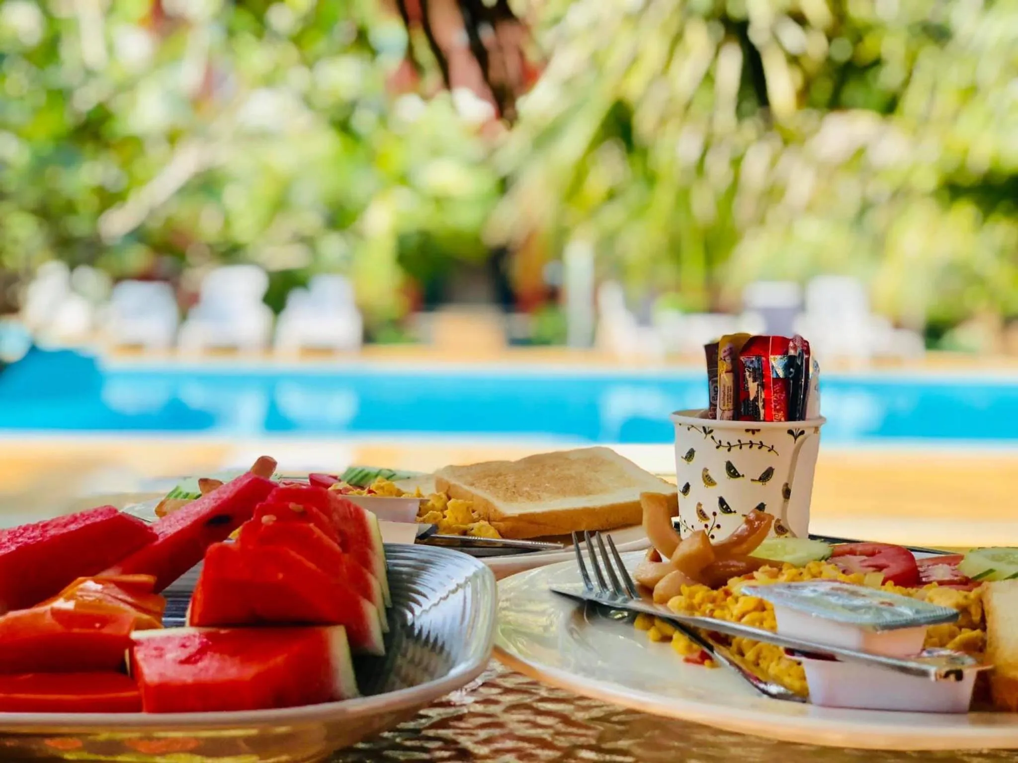 Food and drinks in Peaceful Resort , Long Beach - Koh Lanta